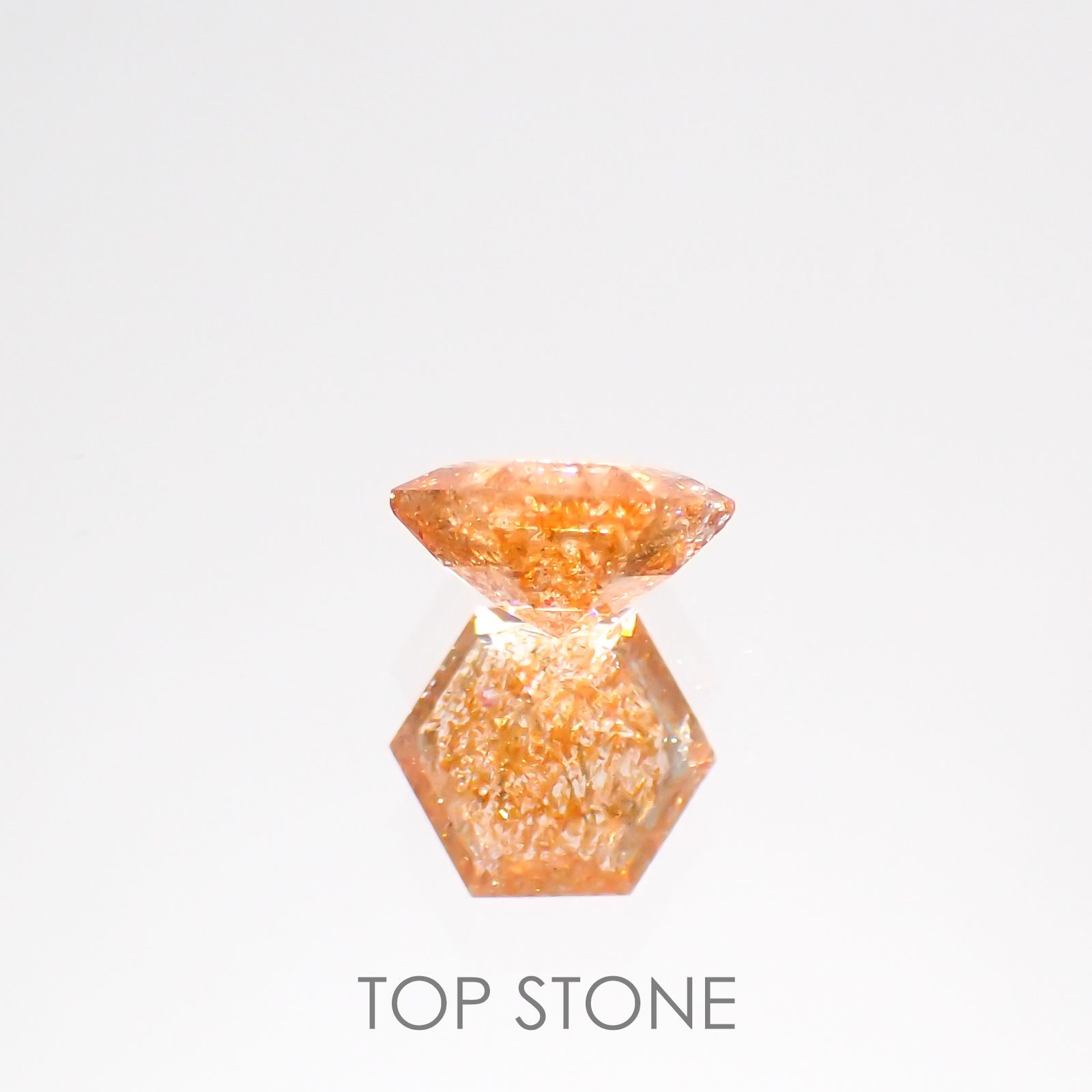 ◇ヘキサゴンカット◇イリュージョンサンストーン インド産 0.41ct[220115485]4.8x4.8mm前後