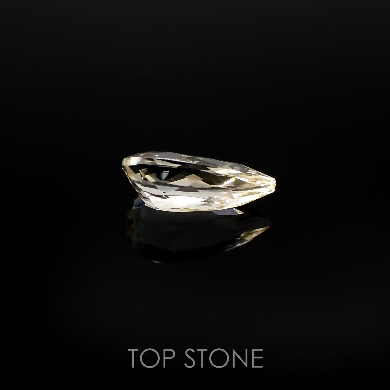 イエロースキャポライト(宝石名イエロー・スキャポライト)ブラジル・ミナスジェライス州産 1.39ct 識別済[220918021]11.1x5.7mm前後