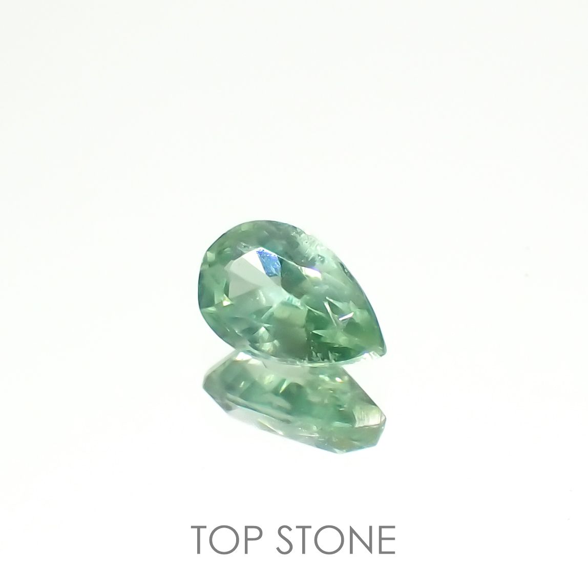 グリーンカイヤナイト タンザニア産 0.50ct[230220574]6.1x3.9mm前後