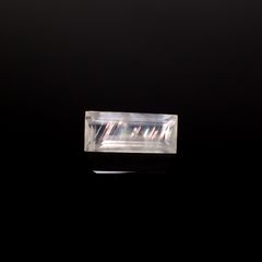 マラウイムーンストーン マラウイ共和国産 4.77ct / 14.6x6.4mm前後 [260331816]