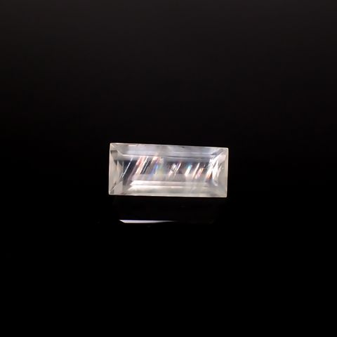 マラウイムーンストーン マラウイ共和国産 4.77ct / 14.6x6.4mm前後 [260331816]