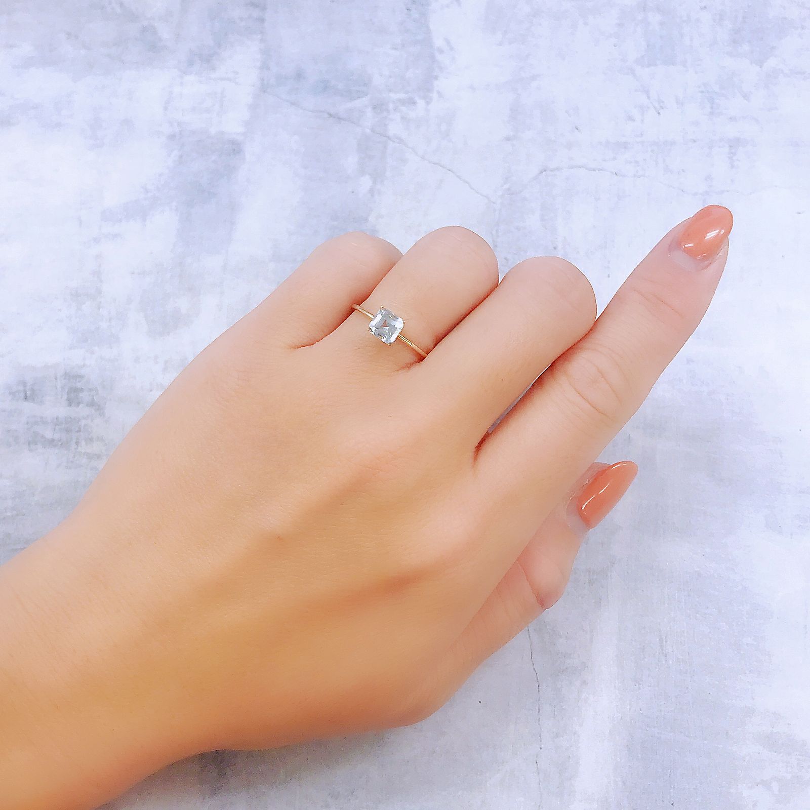 セレスタイト(宝石名セレスタイト)マダガスカル産 1.210ct ソ付(彩珠)[221018950]5.5x5.3mm前後