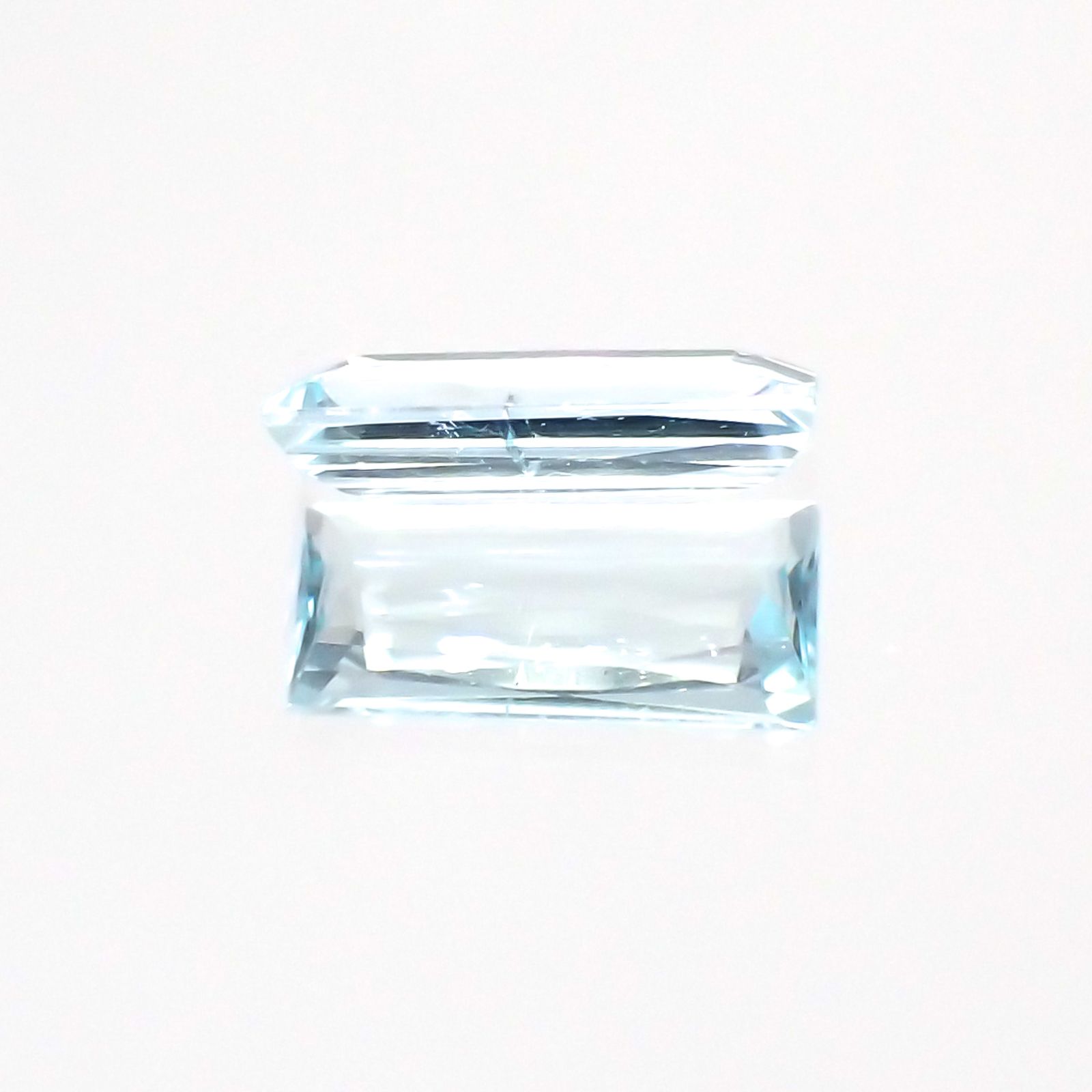 パライバトルマリン(宝石名トルマリン/別名パライバ・トルマリン) モザンビーク産 0.53ct 識別済[20127741]7.6×3.6mm前後