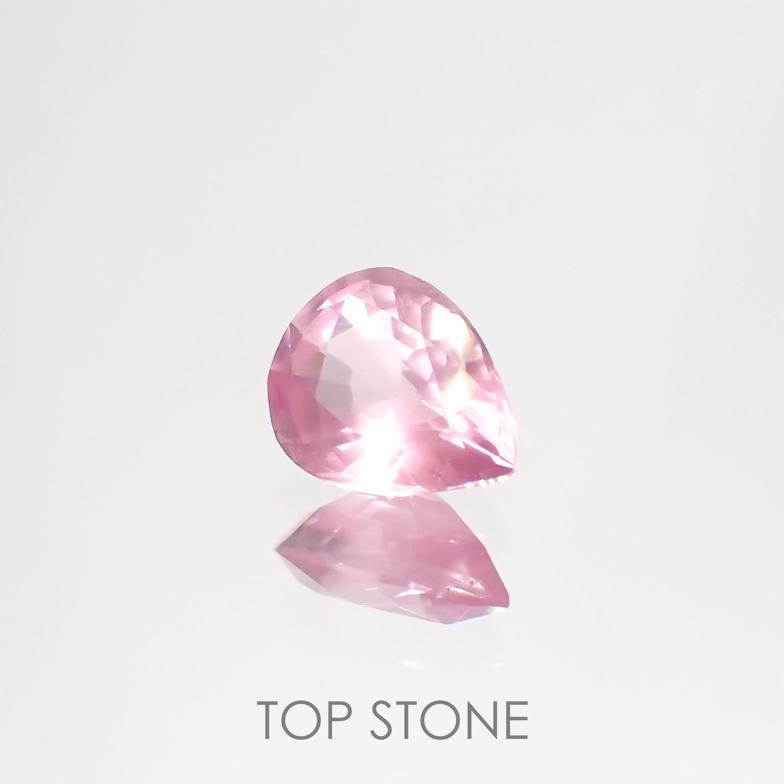 シルキーピンクスピネル タンザニア産 ルース 0.79ct[210912903]6.7×5.3mm前後
