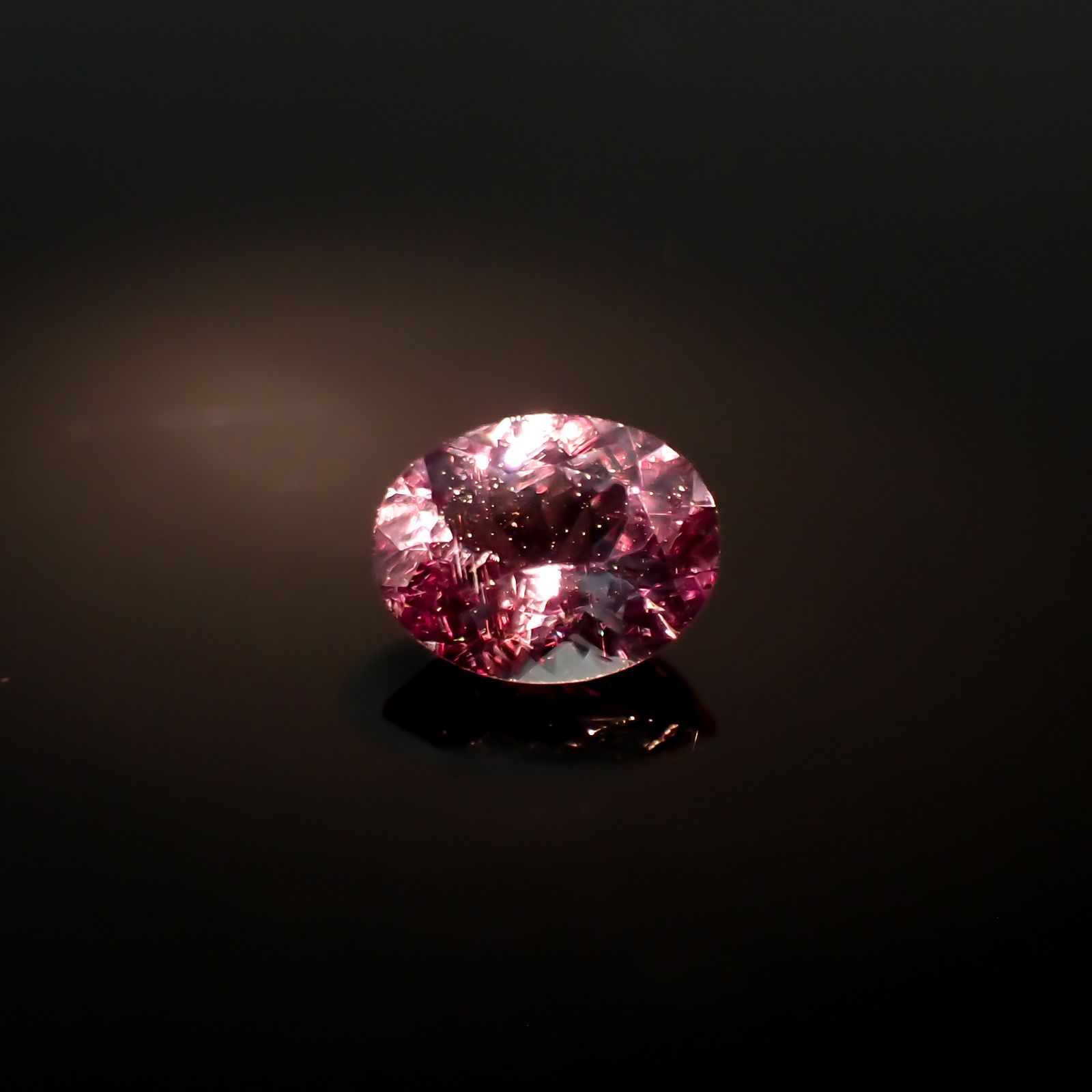 ベキリーブルーガーネット（カラーチェンジガーネット アレキタイプ） マダガスカル・ベキリー産 0.35ct[230923546]4.9x3.8mm前後