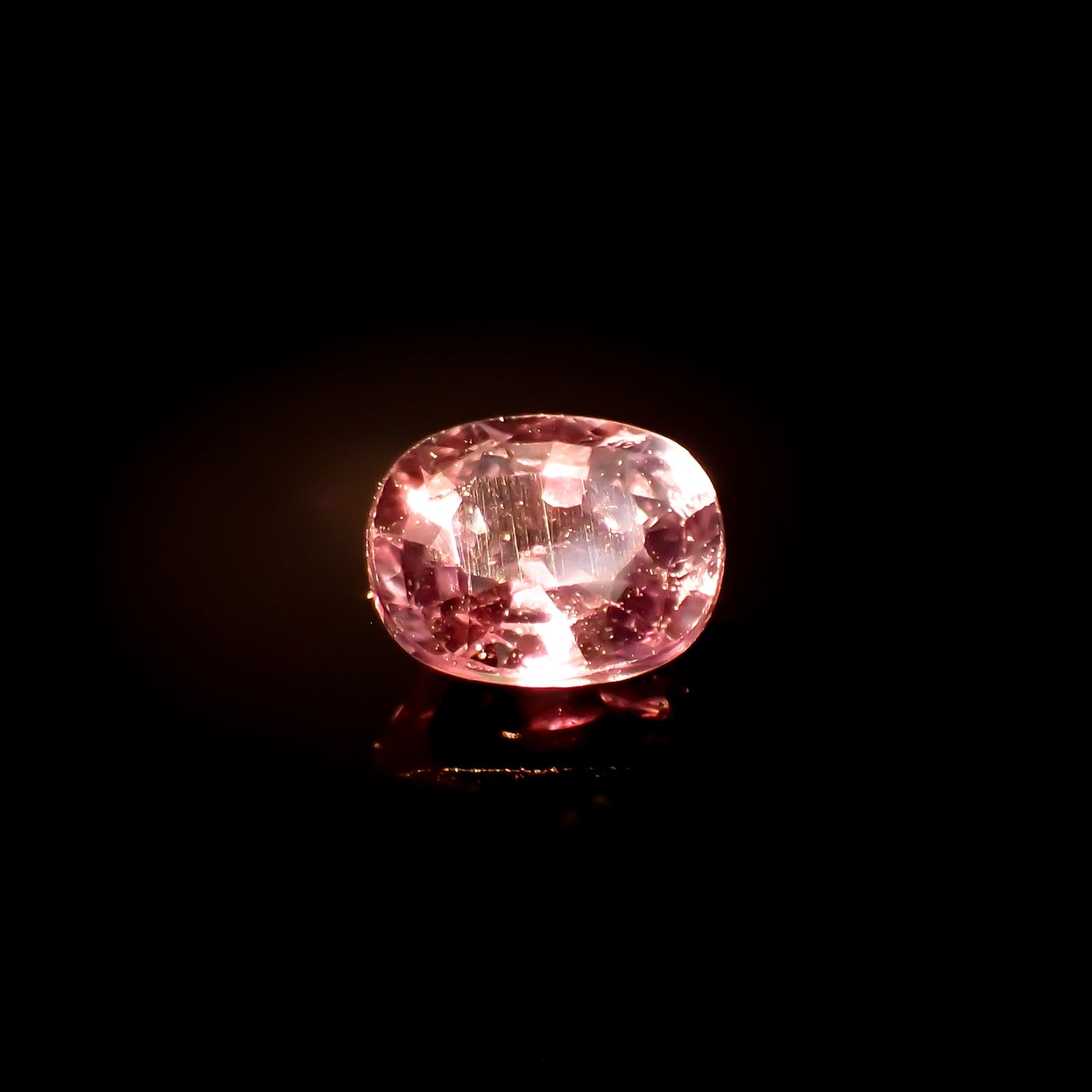 アレキサンドライト(宝石名アレキサンドライト)タンザニア産 0.31ct 識別済[230321349]4.2x3.1mm前後