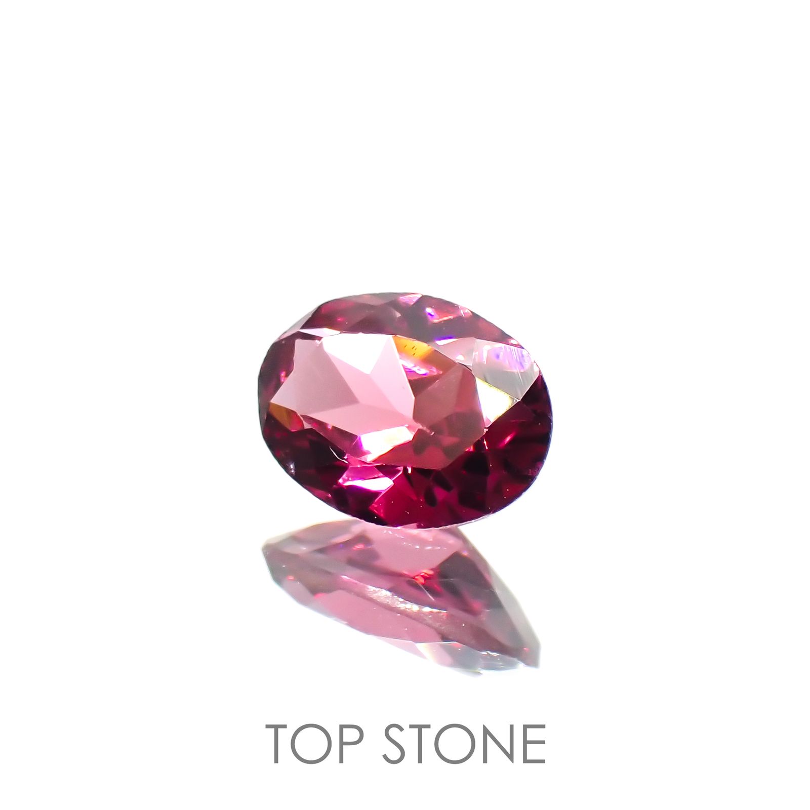 ロードライトガーネット(宝石名ロードライト・ガーネット)ブラジル産 0.82ct 識別済[211113687]7x5mm前後