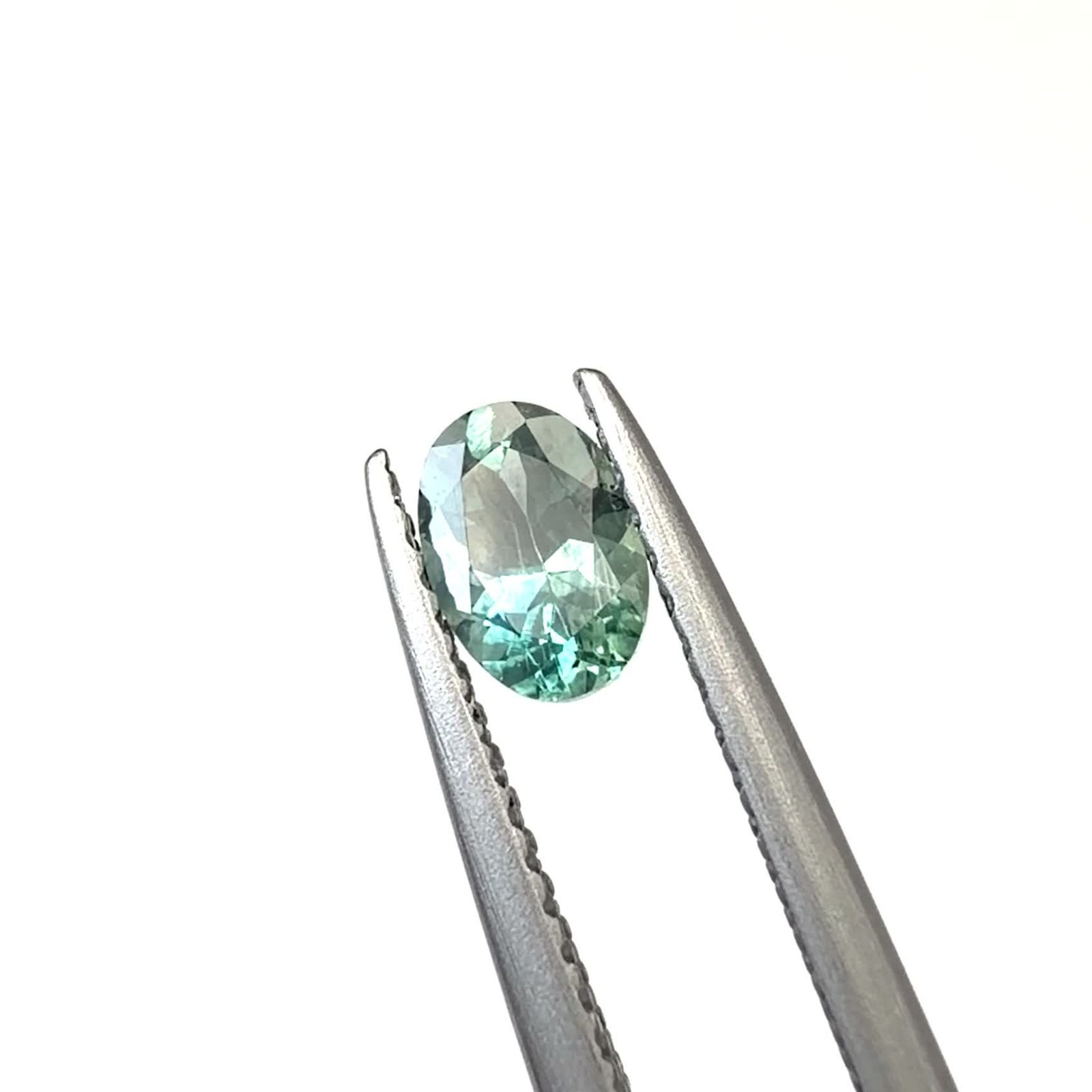 モンタナサファイア アメリカ・モンタナ州産 0.63ct / 6x4mm前後