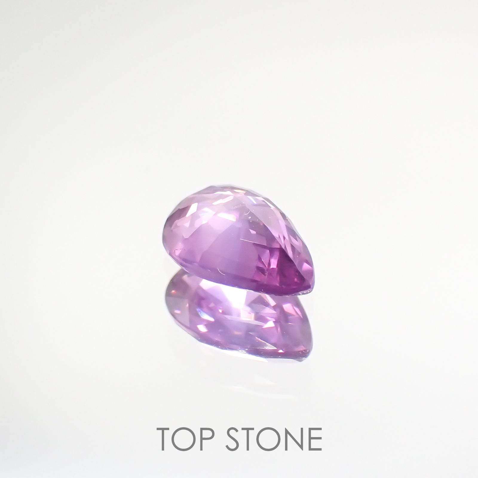 バイカラーサファイア(宝石名バイカラー・サファイア) マダガスカル/タンザニア産 0.69ct 識別済[210812487]6.8×4.7mm前後