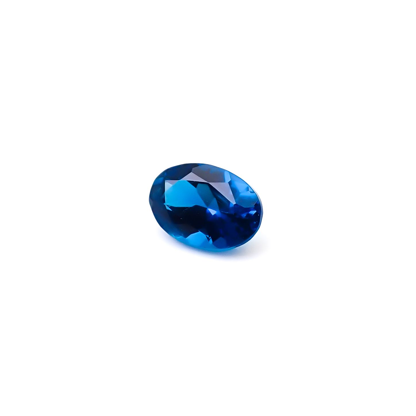 ディープブルーアパタイト マダガスカル産 0.50ct / 6x4.1mm前後 [260732599]