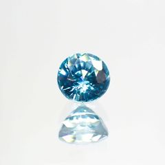 ブルージルコン(宝石名ジルコン)カンボジア産 0.72ct 識別済[220113987]4.5x4.4mm前後