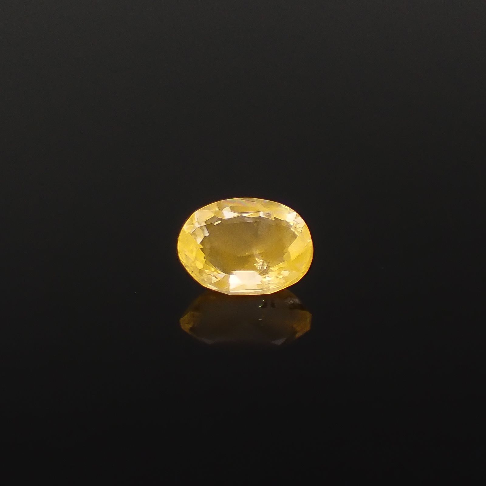 テネブレッセンススキャポライト アフガニスタン産 0.25ct / 4.7x3.6mm前後 [260432044]
