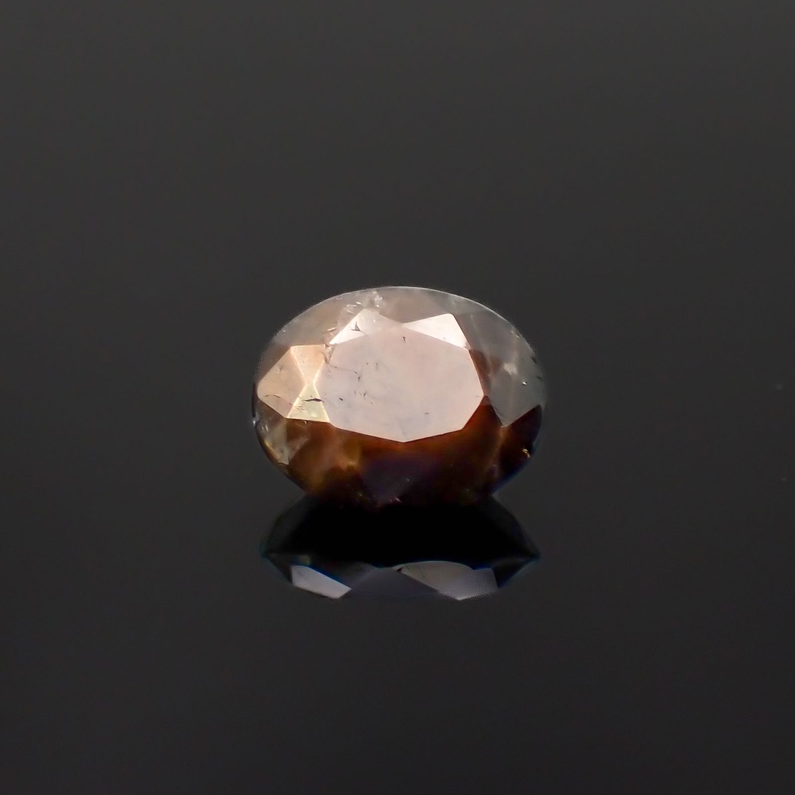 ゴールドシーンサファイア非加熱 ケニア産 3.94ct[230321335]10x8.1mm前後
