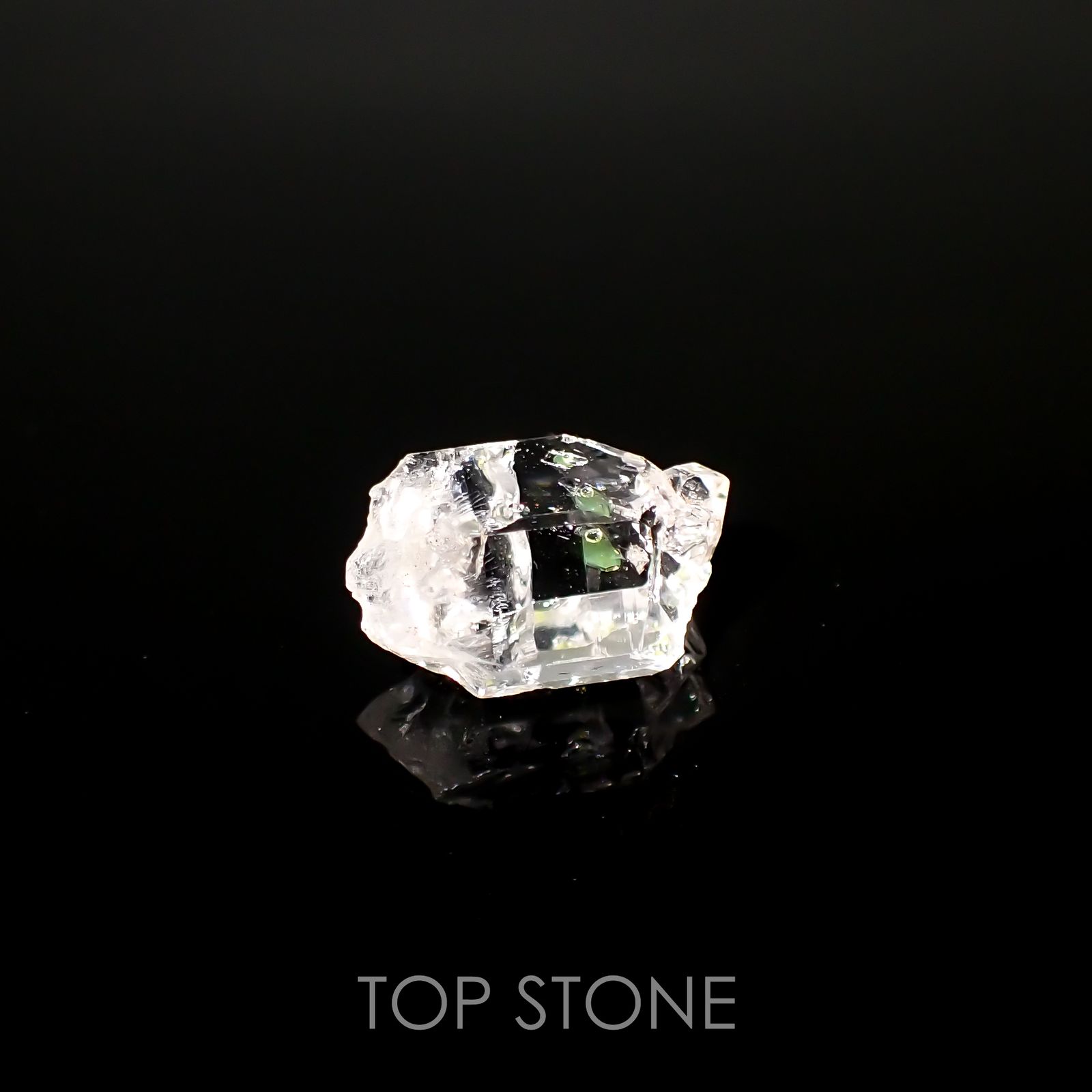 オイルインクォーツ 原石パキスタン産 5.59ct[220515869]13.4x8.9mm前後