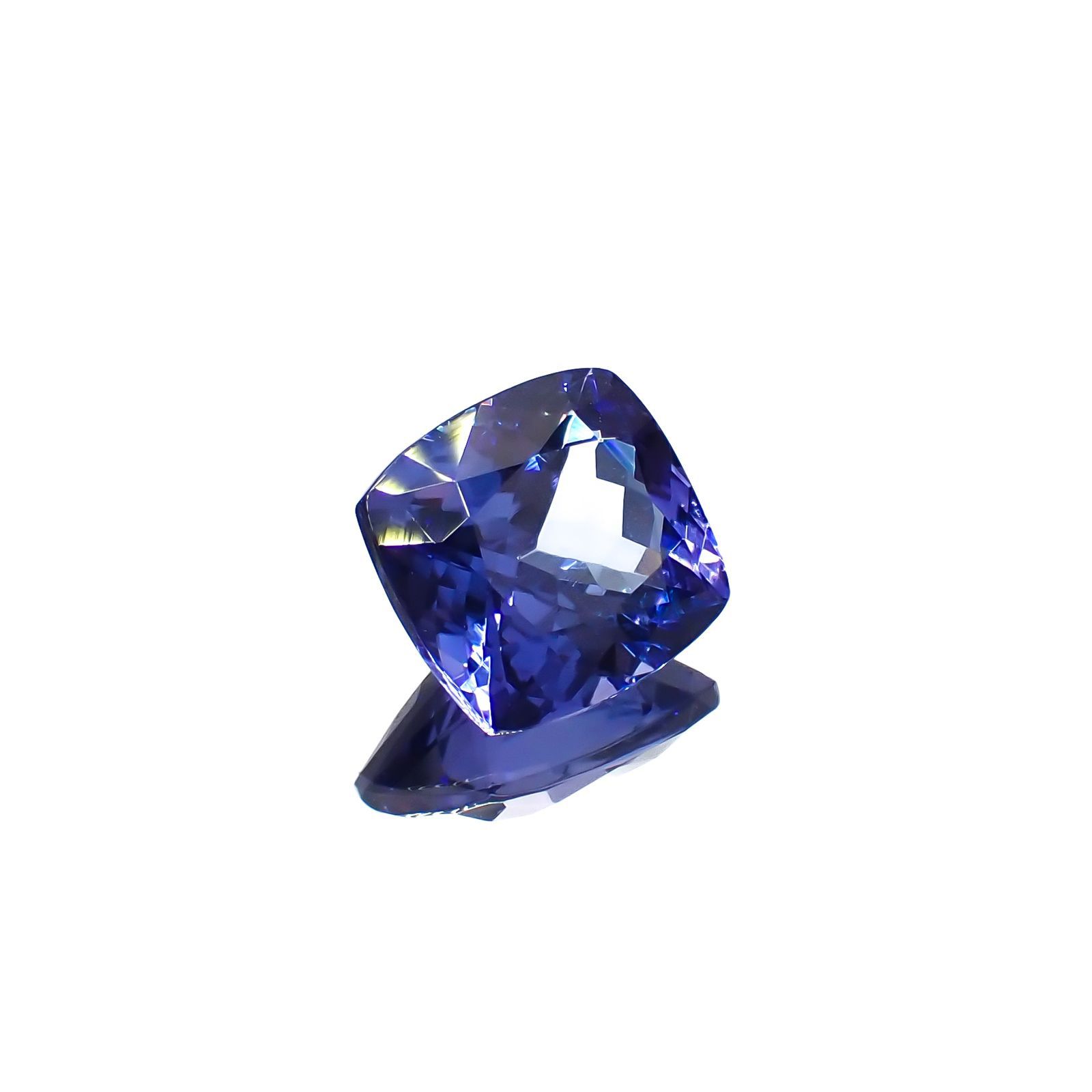 タンザナイト(宝石名タンザナイト)タンザニア産 4.20ct 識別済[221119010]9.9x9.3mm前後