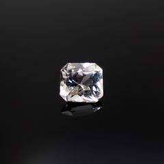 フェナカイト(宝石名フェナカイト)マダガスカル産 0.35ct 識別済[240628184]4.3x3.9mm前後