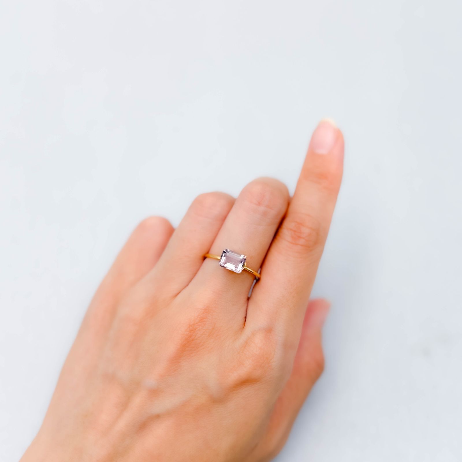 フローライト フルオレッセンス アフガニスタン産 1.65ct [250630525]7.4x5.9mm前後