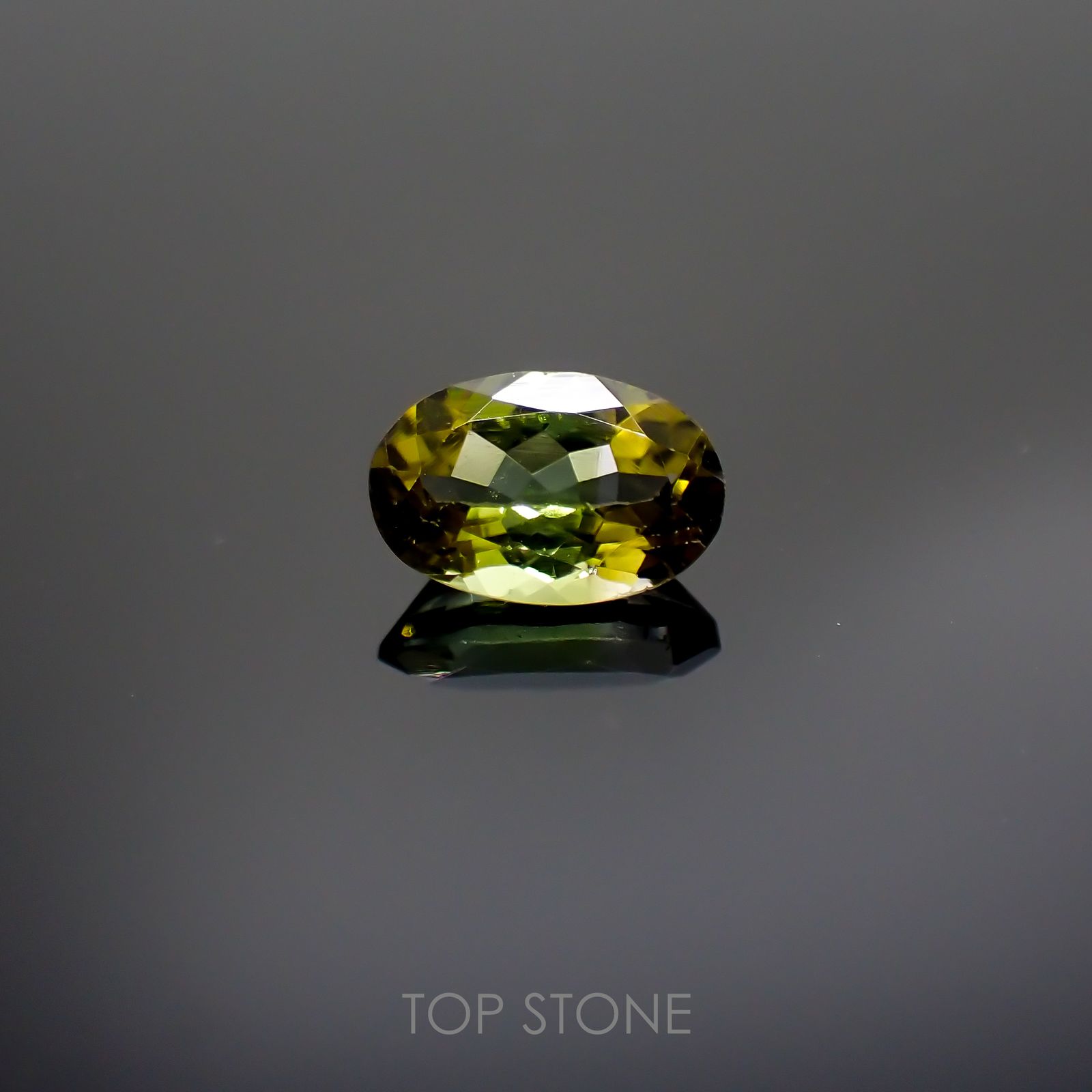 パーティカラートルマリン(宝石名パーティカラード・トルマリン) ブラジル/アフリカ産 0.85ct 識別済[211013573]7.5×5.1mm前後