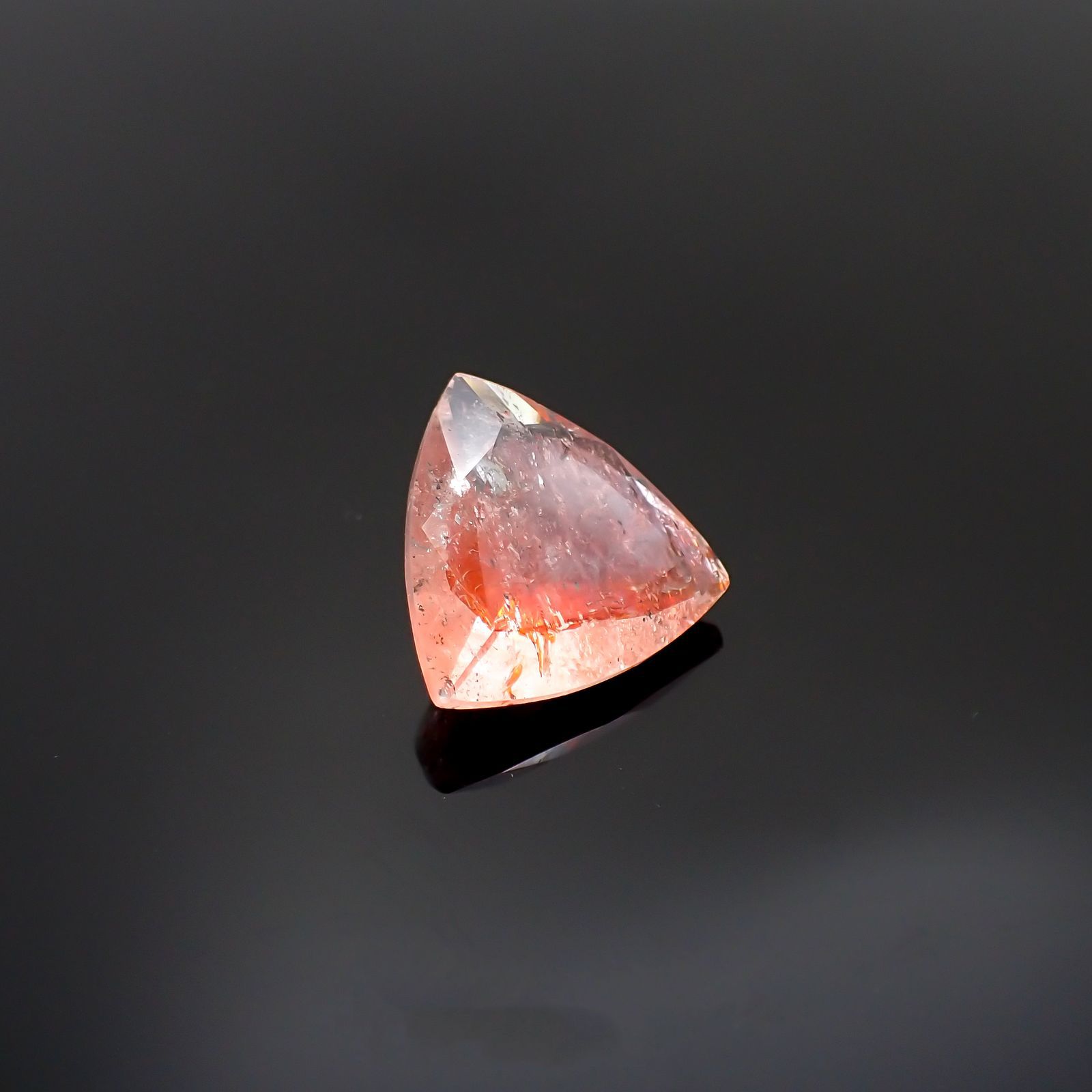 オーロラクォーツ ブラジル・ミナスジェライス産 7.99ct[220114370]15.2x15.8mm前後