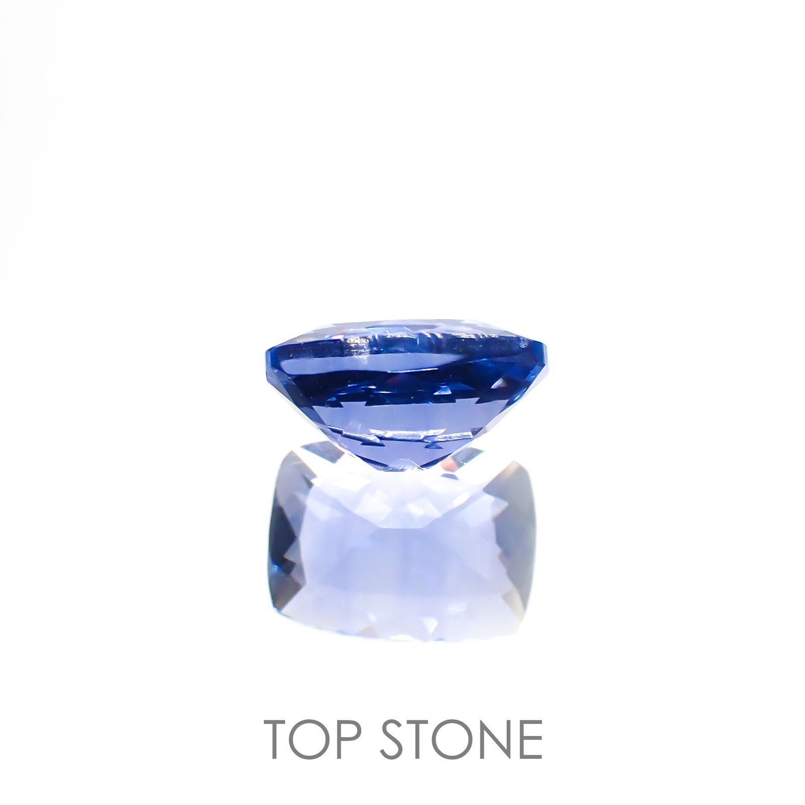 カラーチェンジフローライト(宝石名ブルー・フルオライト)ブラジル産 1.68ct 識別済[220114241]8.2x6.2mm前後