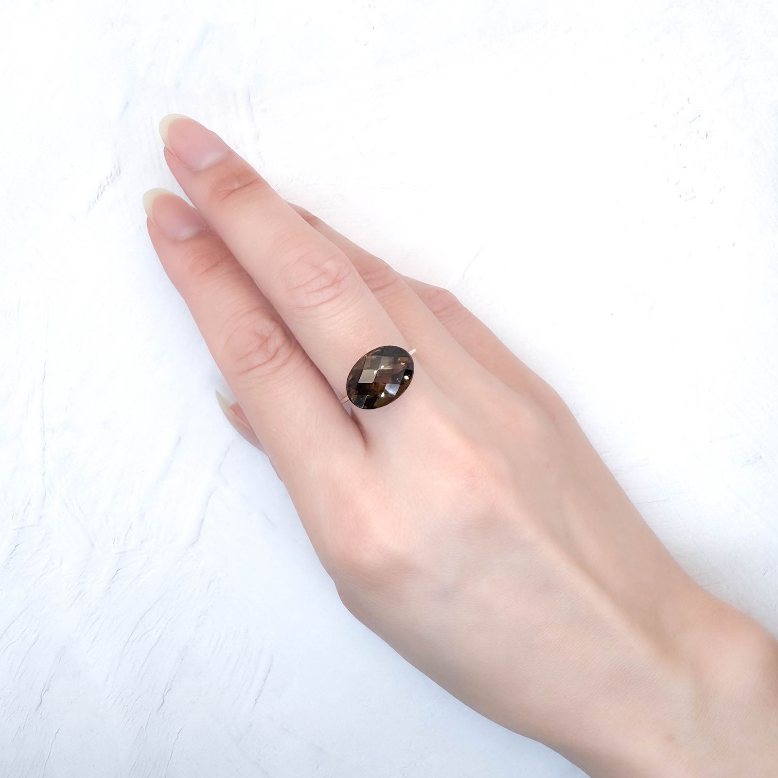 ◇チェッカーカット◇スモーキークォーツ ブラジル産 5.82ct / 14x10mm前後 [251031251]