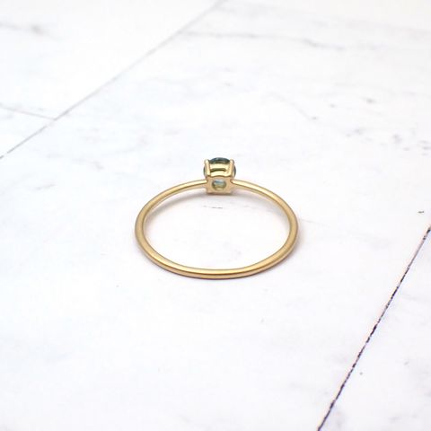 リング空枠：石留め▶サファイア（お客様製作例）