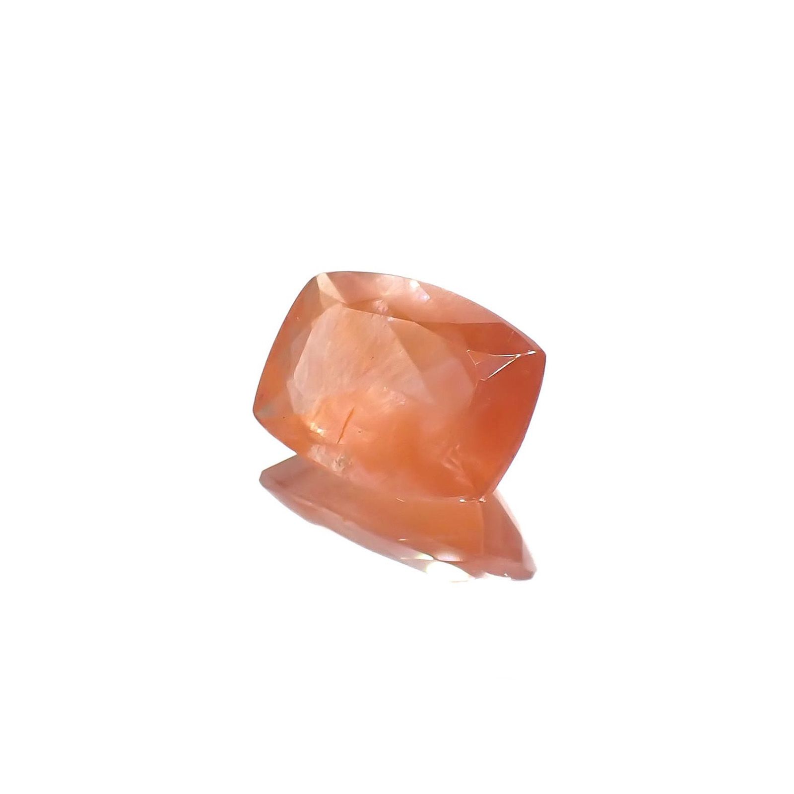 サンストーンスキャポライト(宝石名シーン・スキャポライト)タンザニア産 識別済 4.29ct / 12.8x9.2mm前後 [260819280]