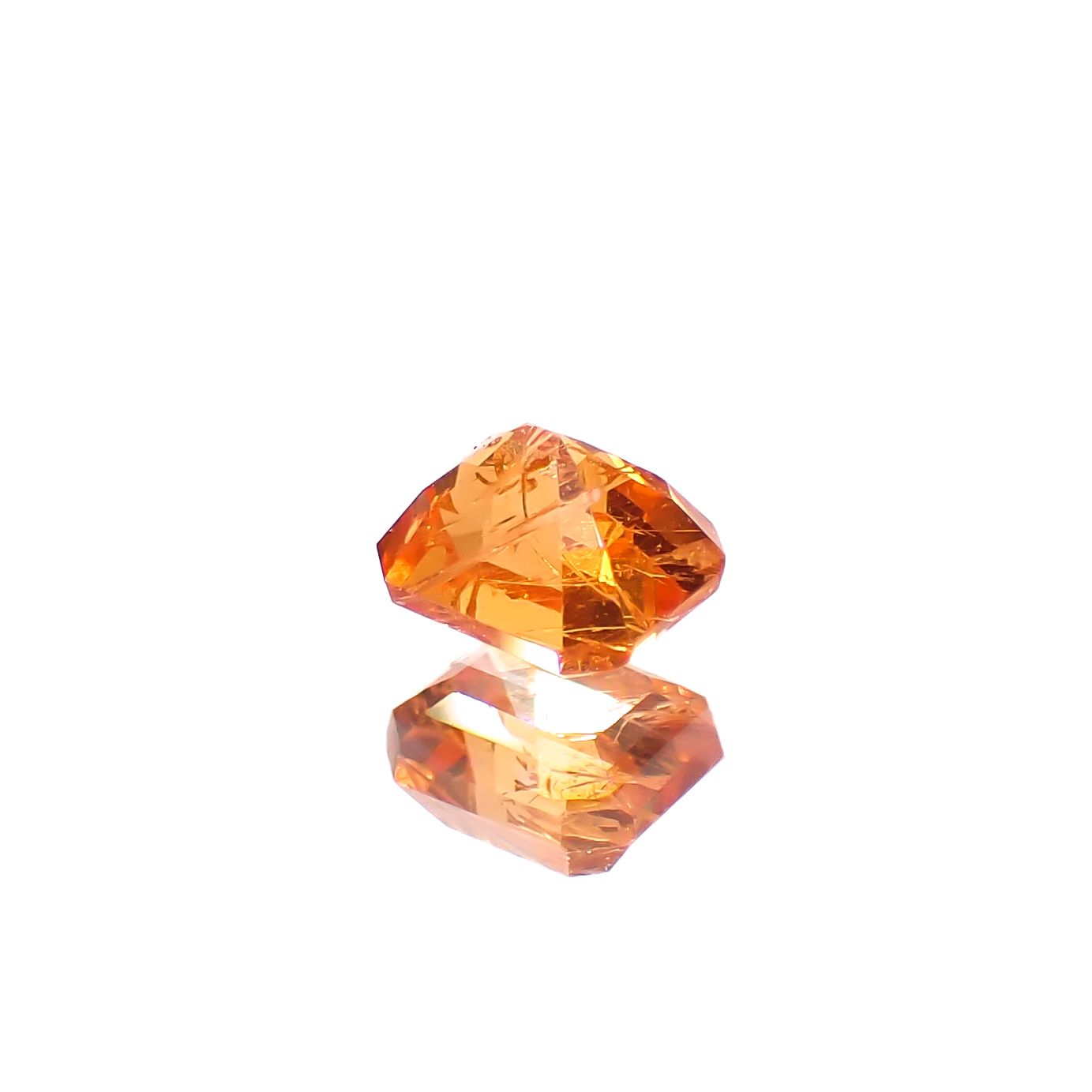 マンダリンガーネット マダガスカル産 0.35ct[240628224]3.7x3.1mm前後