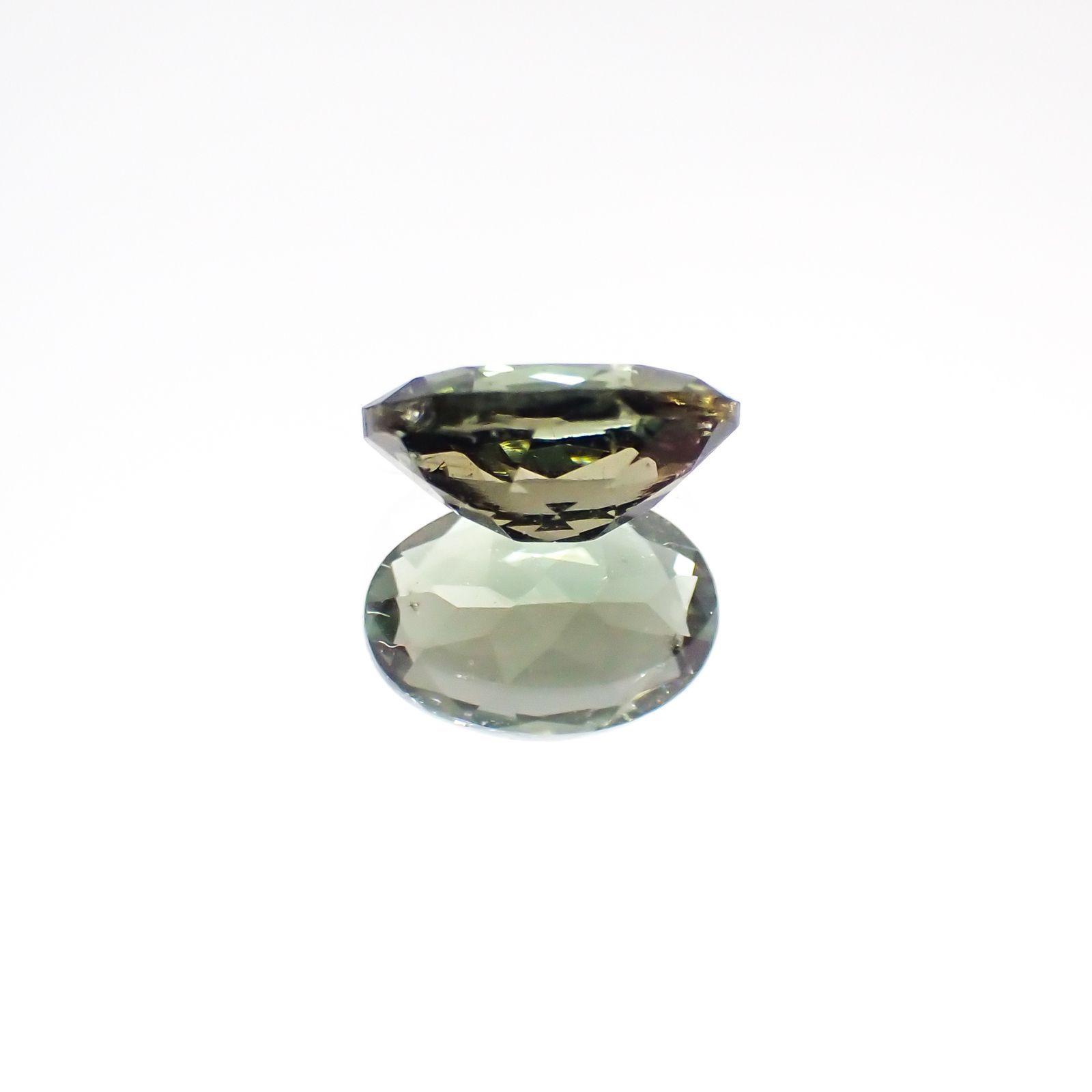 コーネルピン(宝石名コーネルピン)スリランカ産 0.63ct 識別済[231124090]6.6x4.5mm前後