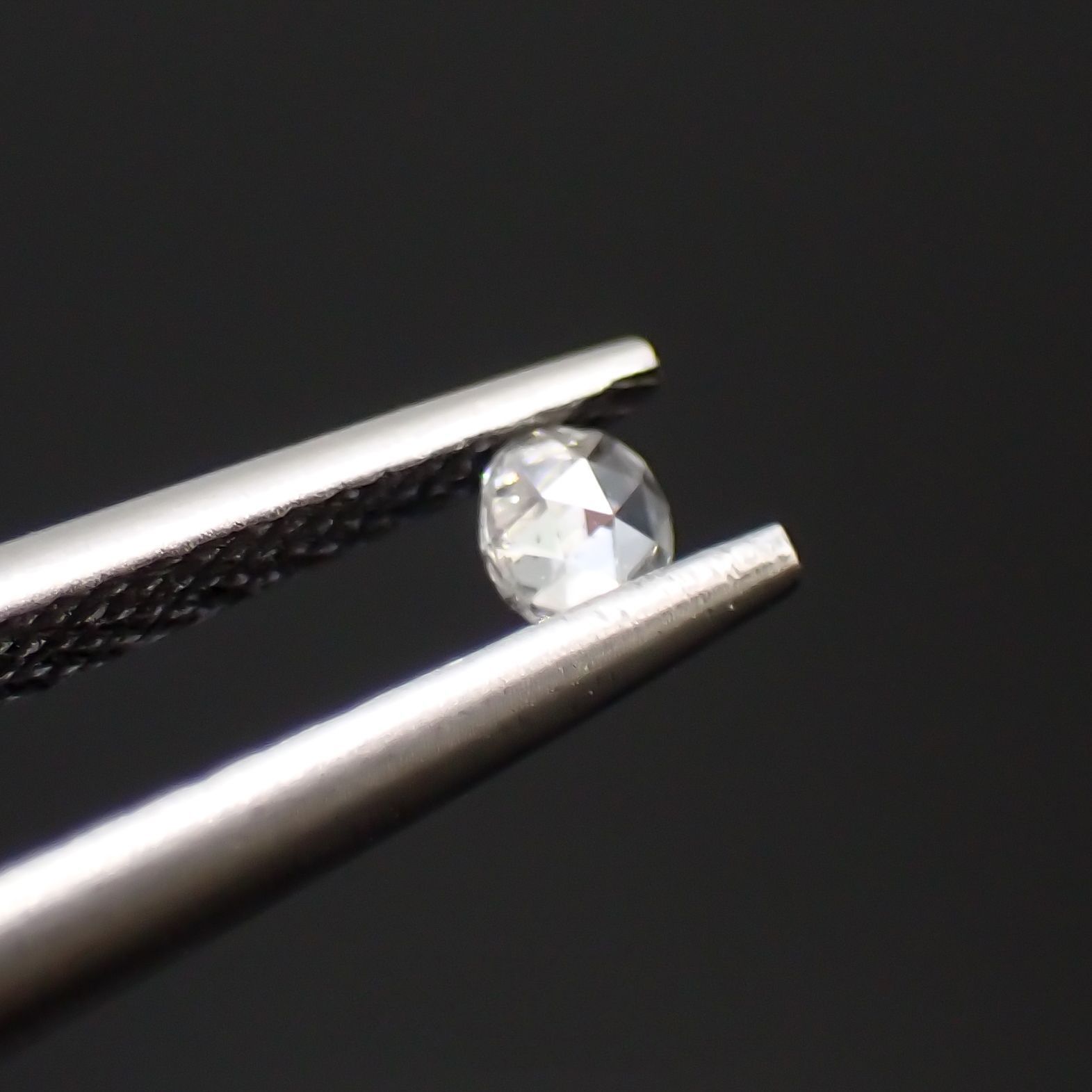 ◇ローズカット◇ダイヤモンド SI-VS/D-G(宝石名ダイアモンド) 0.055ct 識別済[220114722]2.3x2.3mm前後