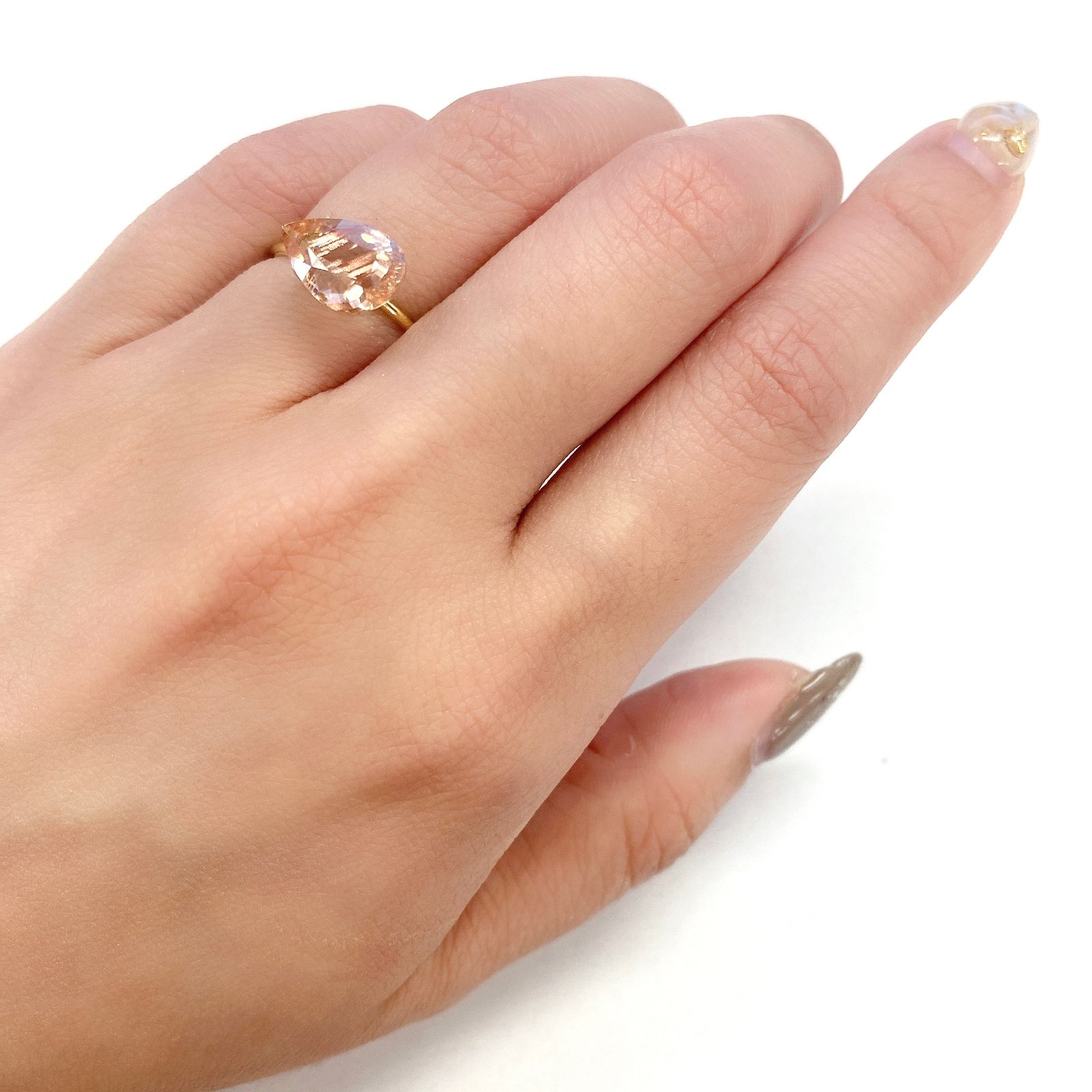 オレゴンサンストーン(宝石名ラブラドライト・サンストーン) アメリカ・オレゴン州産 2.249ct ソ付(彩珠)[210510535]11.7×7.8mm前後