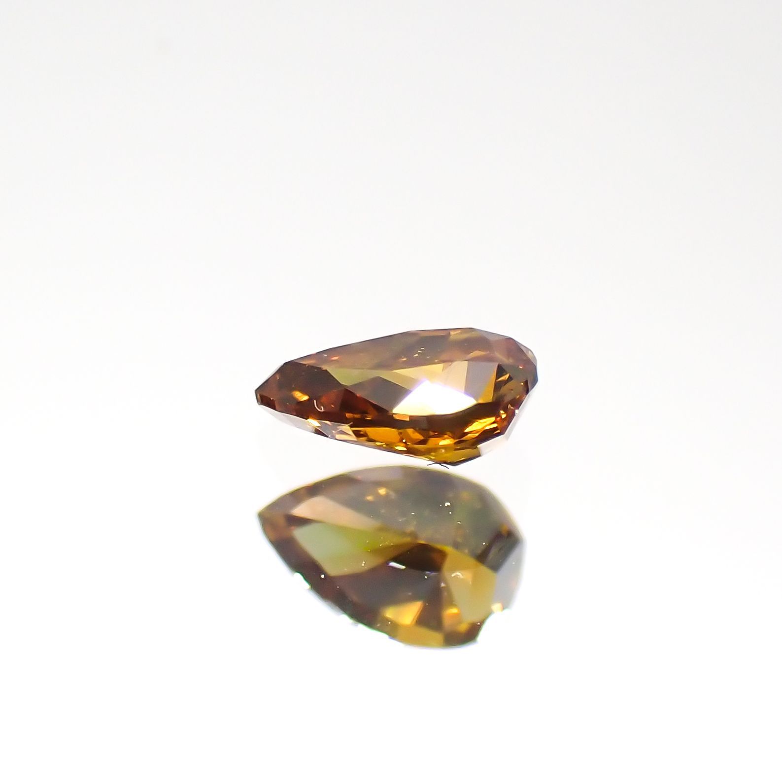 オレンジダイヤモンド SI-1 / FANCY DEEP YELLOW ORANGE(宝石名ダイアモンド) 0.180ct ソ付(CGL)[220115147]4.37x2.87mm前後