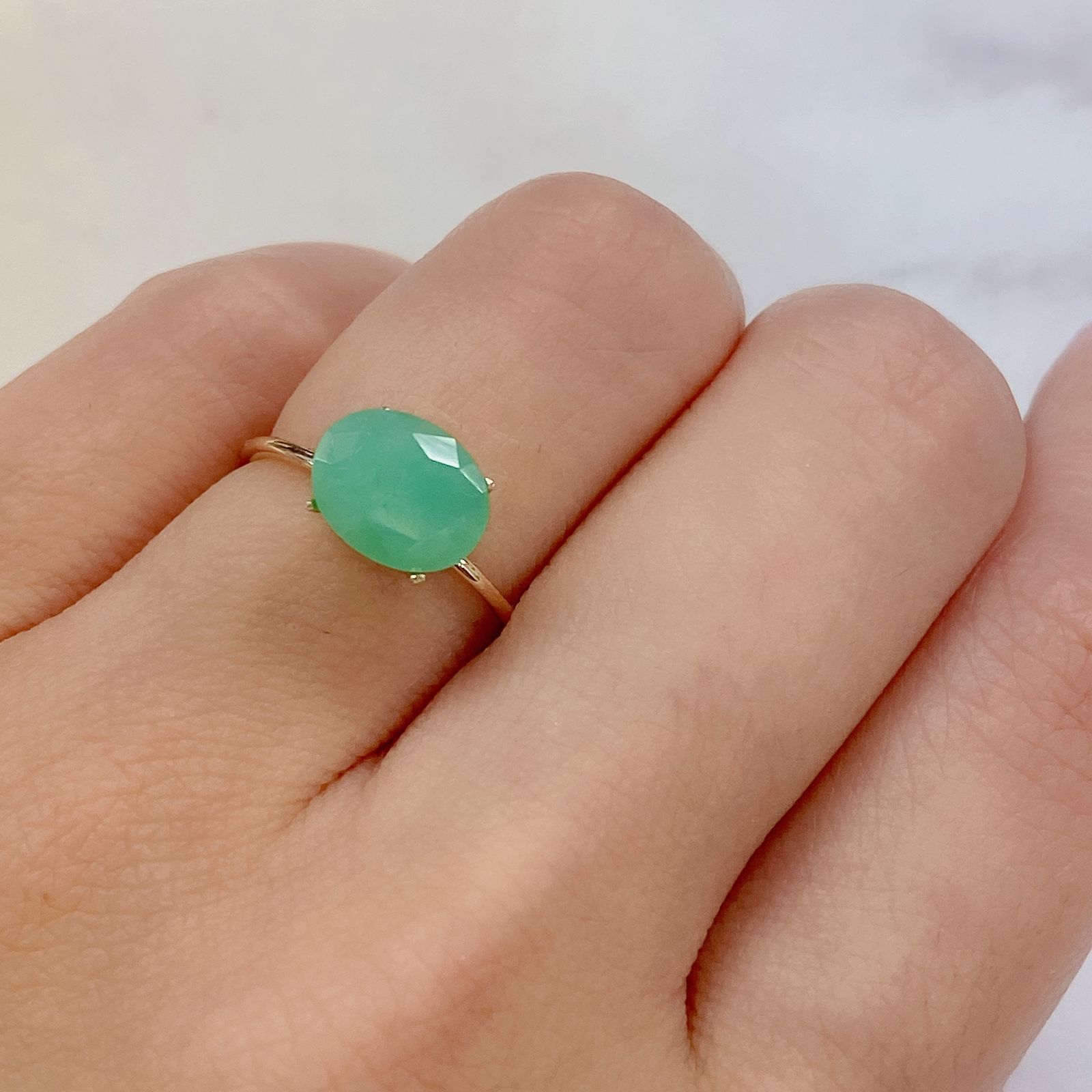 グリーンオパール(宝石名コモンオパール) 南アフリカ産 1.20ct 識別済[210611392]8.9×7.2mm前後
