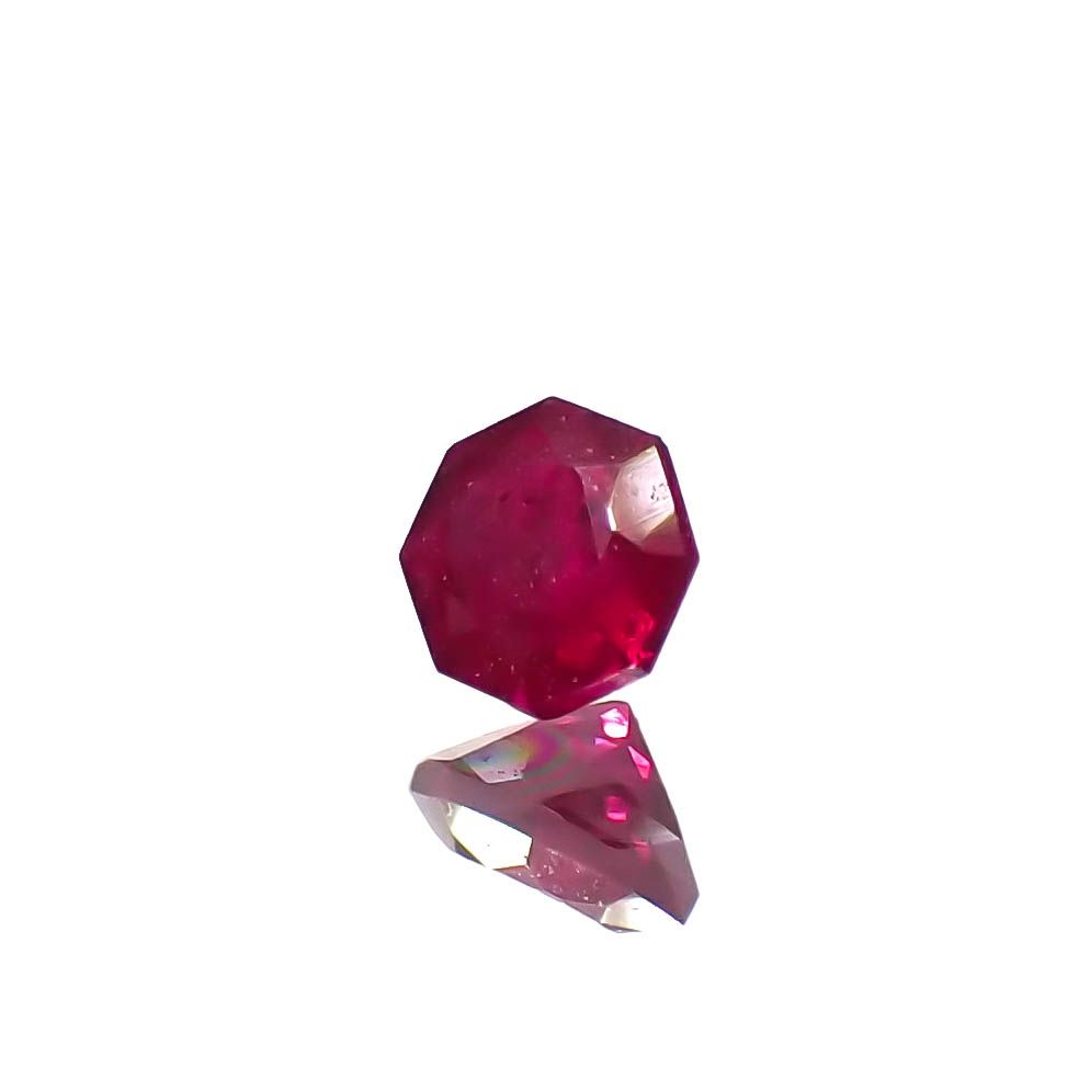 ◇オクタゴンカット◇ルビー(宝石名ルビー)モザンビーク/ミャンマー産 0.15ct 識別済[240326666]2.9x2.8mm前後
