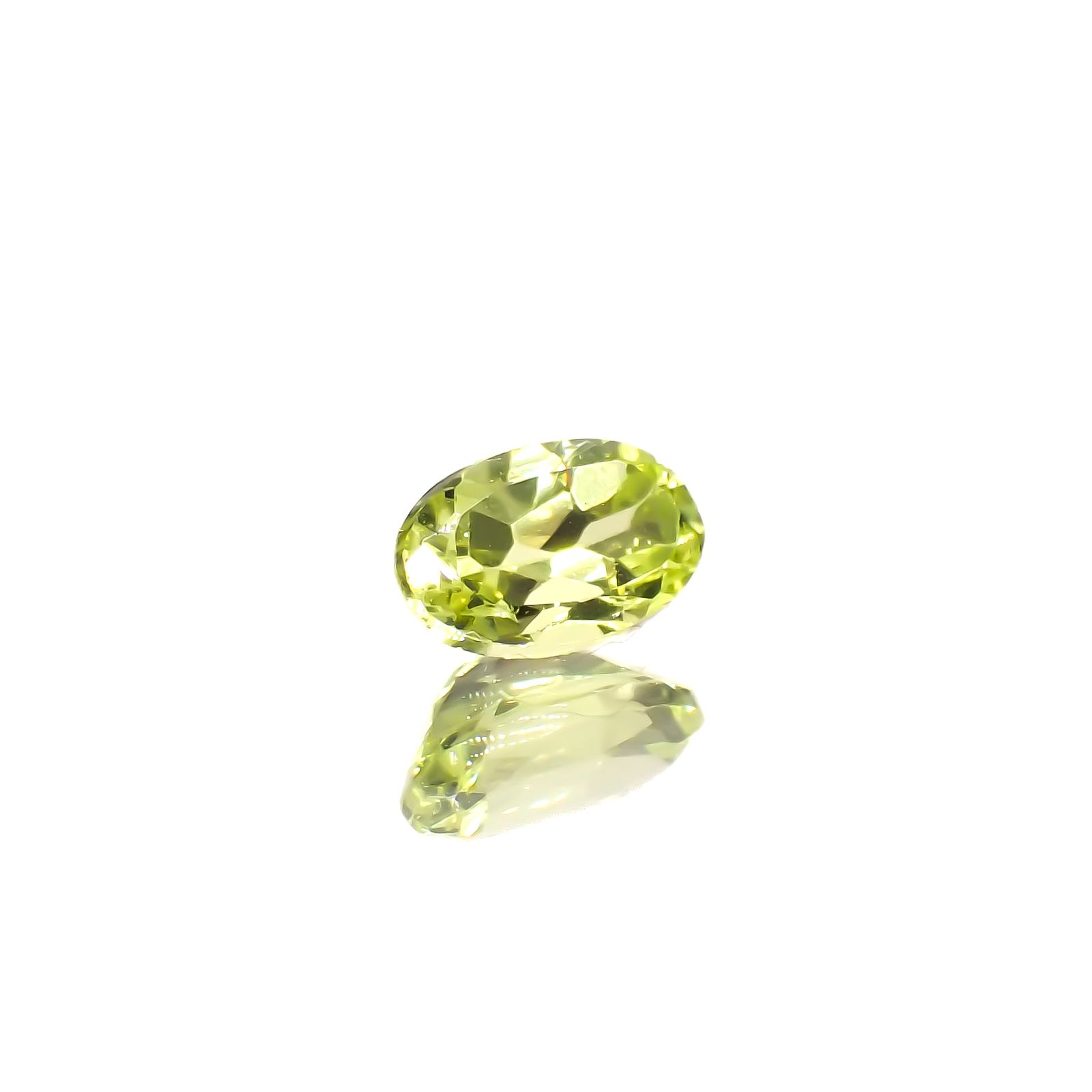 パロットクリソベリル(宝石名クリソベリル)インド産 0.32ct 識別済[230421807]5.1x3.1mm前後