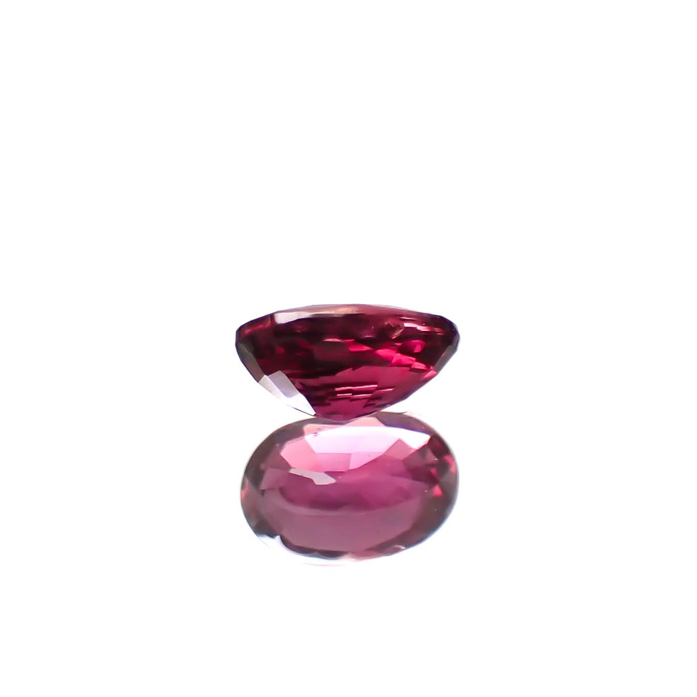 ルビー ビルマ/モザンビーク産 0.15ct [250630507]3.7x2.5mm前後