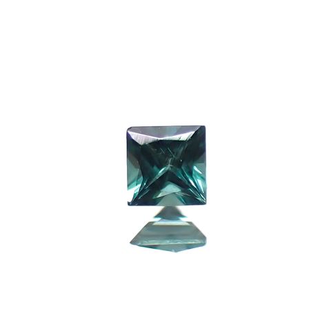 ◇プリンセスカット◇ベキリーブルーガーネット（カラーチェンジガーネット アレキタイプ） マダガスカル・ベキリー産 0.052ct [241229624]2x2mm前後