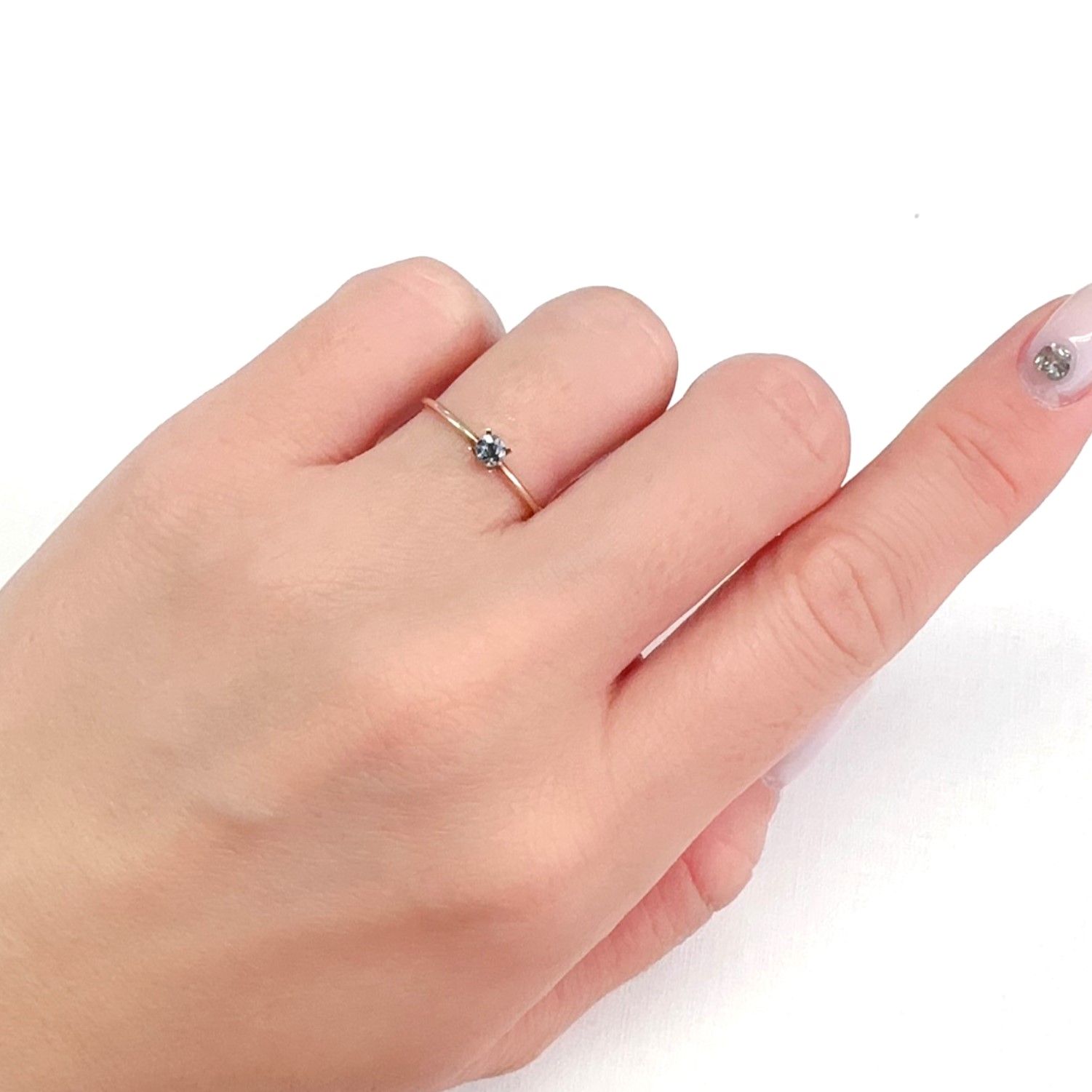 アレキサンドライト(宝石名アレキサンドライト)ブラジル産/EmeraldMains社製 0.124ct ソ付(彩珠)[231224616]3.1x3.1mm前後