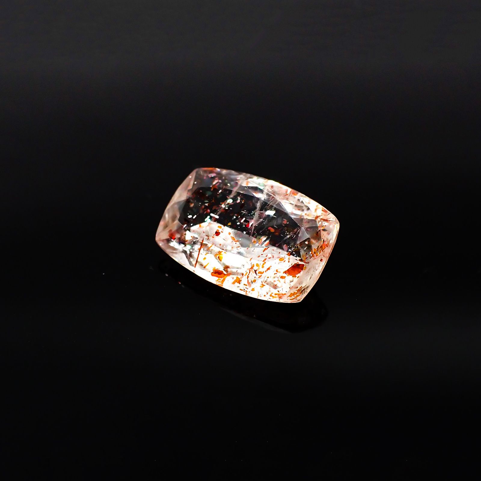 イリュージョンサンストーン(宝石名フェルドスパー) タンザニア産 4.75ct 識別済[210310195]14×9.4mm前後