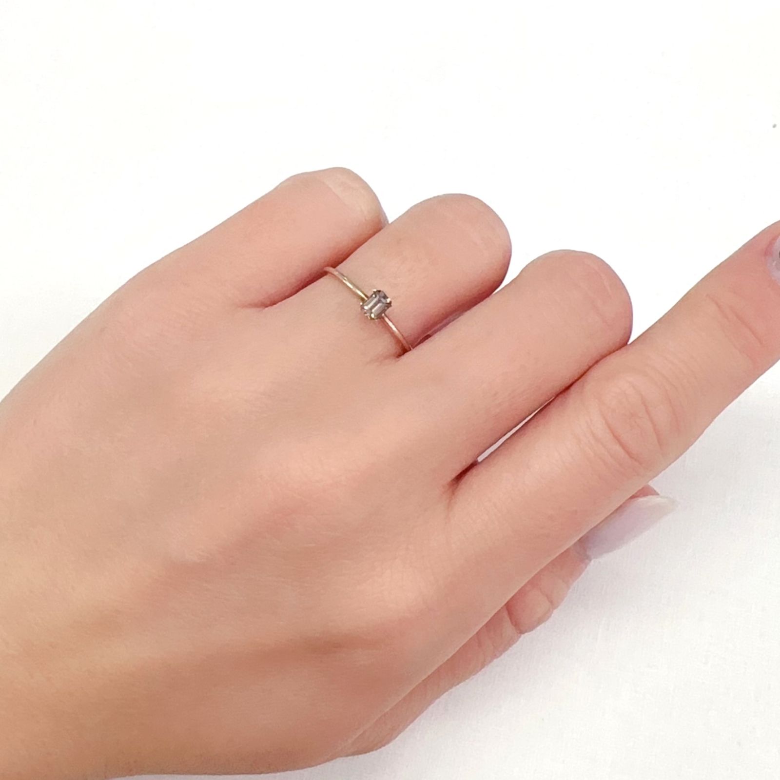 ブルーティントアキシナイト パキスタン産 0.22ct[231224654]4x2.9mm前後