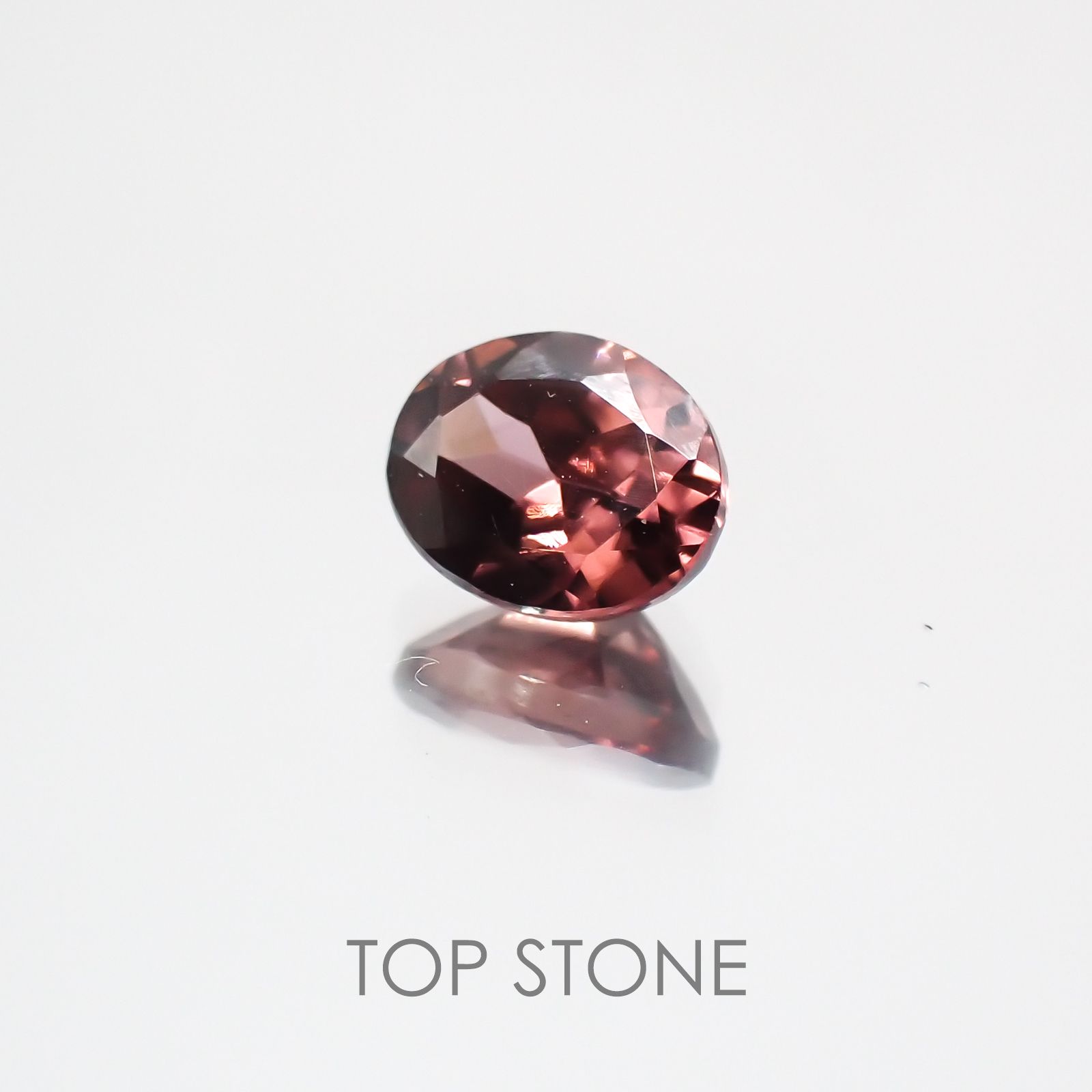 ピンクジルコン スリランカ,カンボジア産 ルース 0.55ct[21029782]5.1×4mm前後