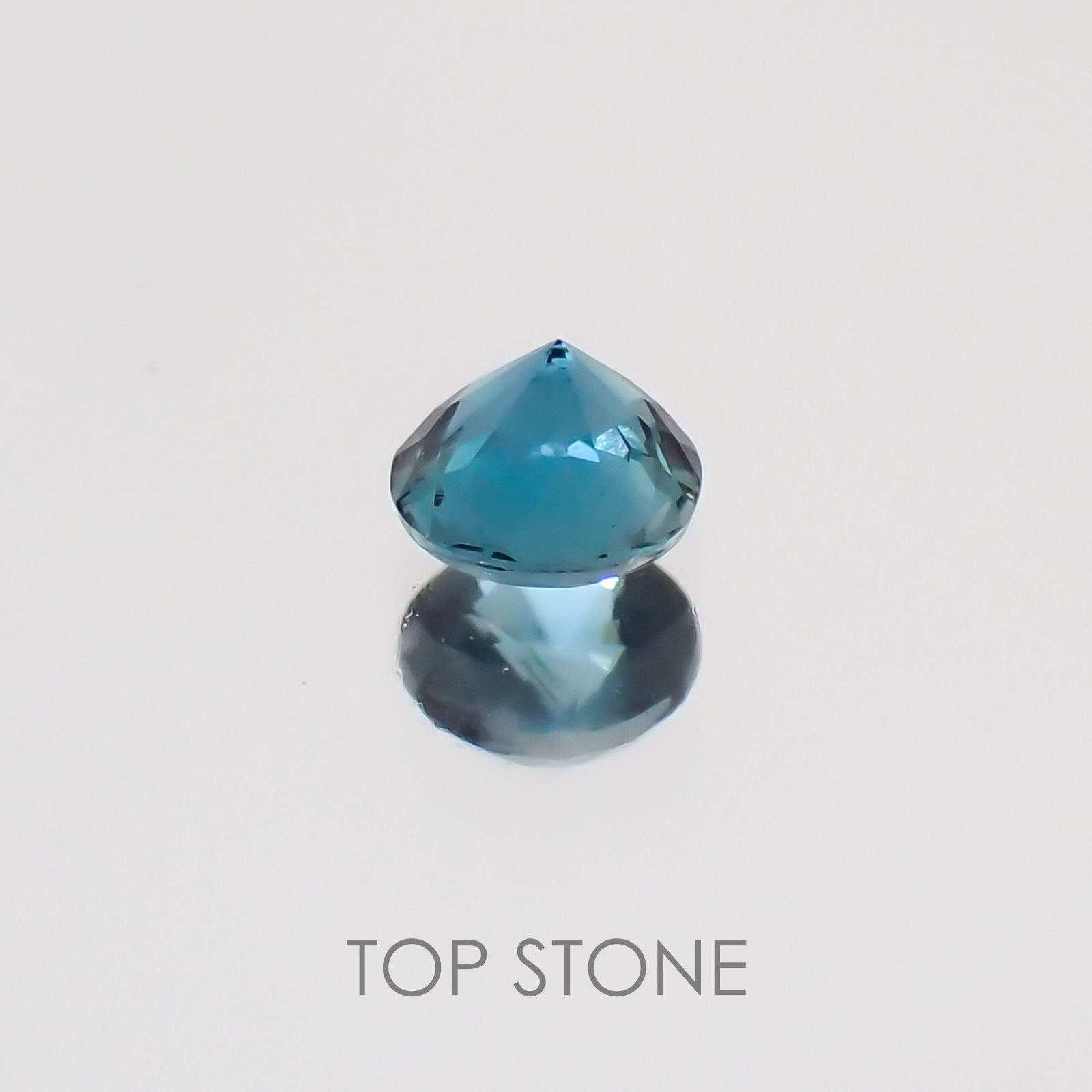 サファリン マダガスカル産 ルース 0.11ct[21018927]2.7×2.7mm前後