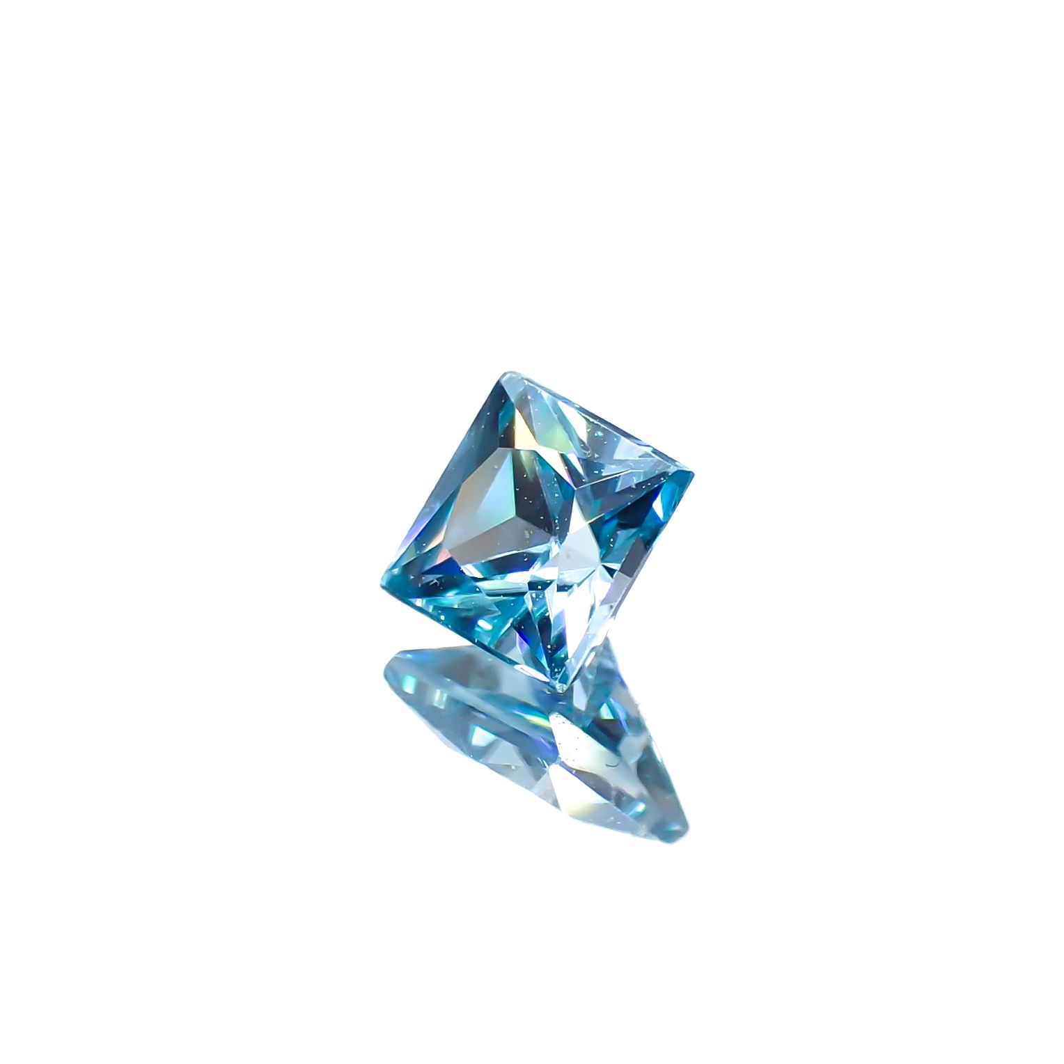 ◇プリンセスカット◇ブルージルコン カンボジア産 0.50ct[240728503]4x4mm前後