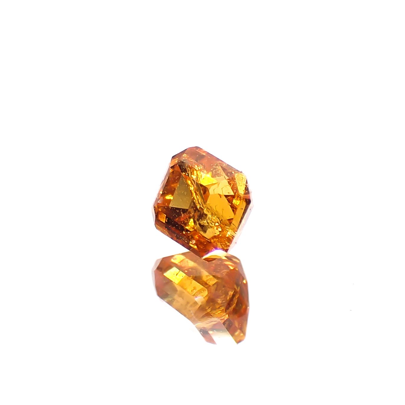 マンダリンガーネット マダガスカル産 0.27ct[240628222]3.3x2.9mm前後