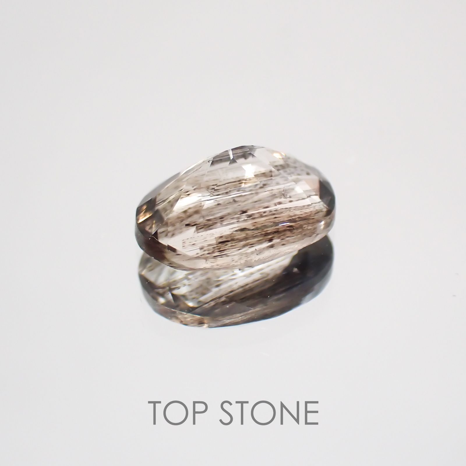 レインボースキャポライト ブラジル産 ルース 1.04ct[210310338]7.9×6mm前後