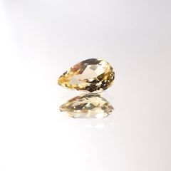 インペリアルトパーズ(宝石名トパーズ)ブラジル産 0.78ct 識別済[220113910]7.1x4.9mm前後