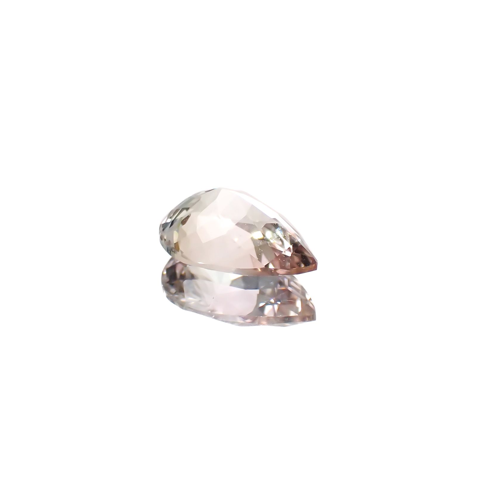ピンクゾイサイト(宝石名ピンク・ゾイサイト)タンザニア産 0.972ct ソ付(彩珠)[241129500]8.1x5.4mm前後