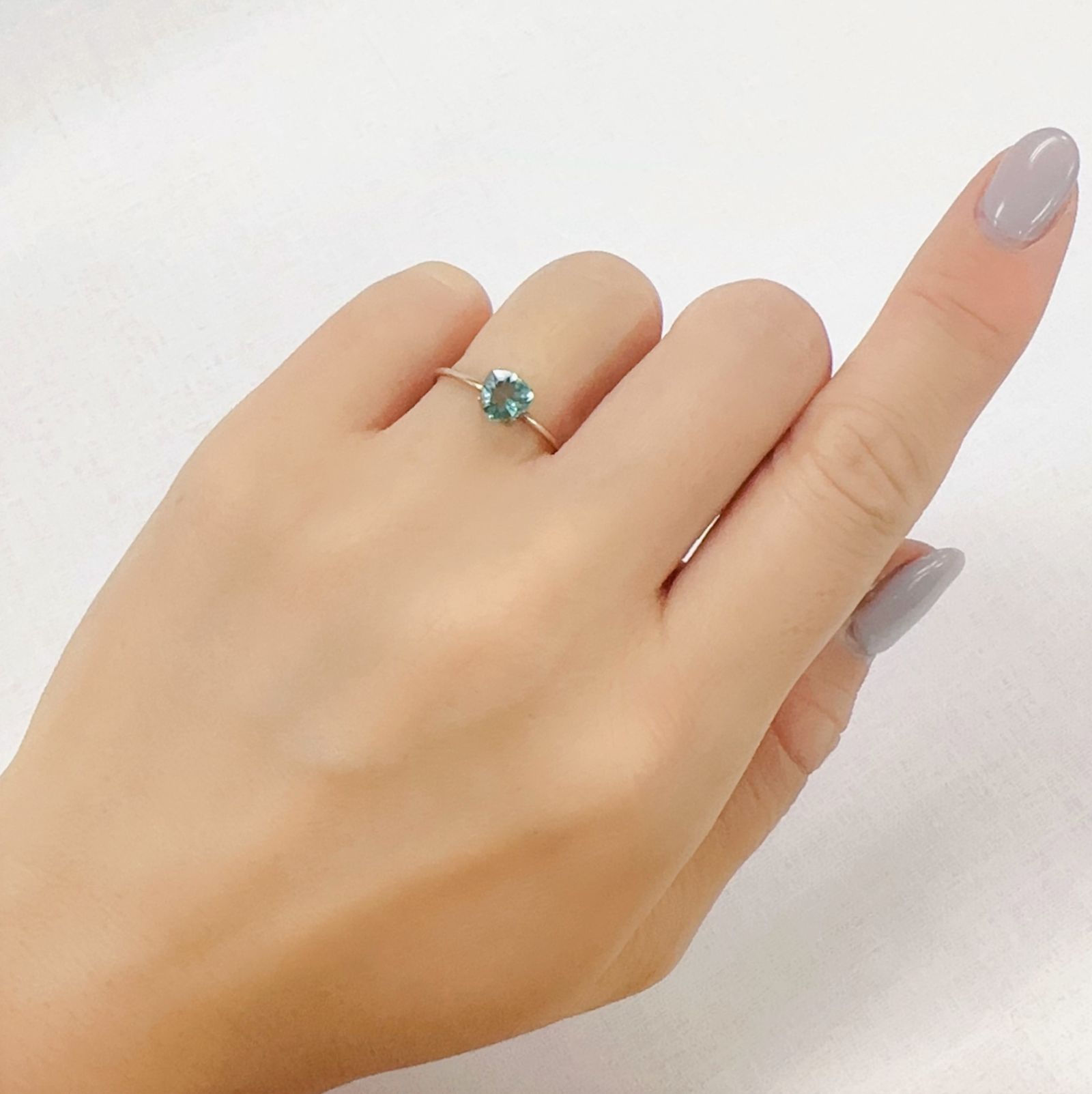 フローライト フルオレッセンス イギリス・ロジャリー鉱山産 0.74ct[230923326]5.7x5.6mm前後