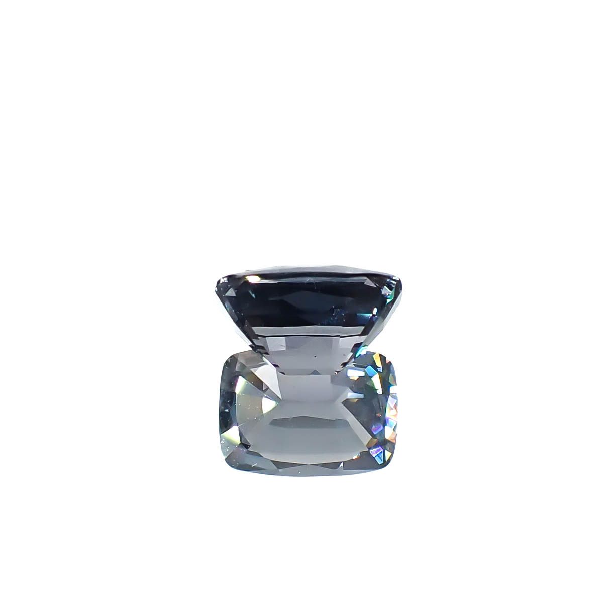 プラチナスピネル(宝石名スピネル)ビルマ産 0.98ct 識別済[250730753]6.6x4.7mm前後