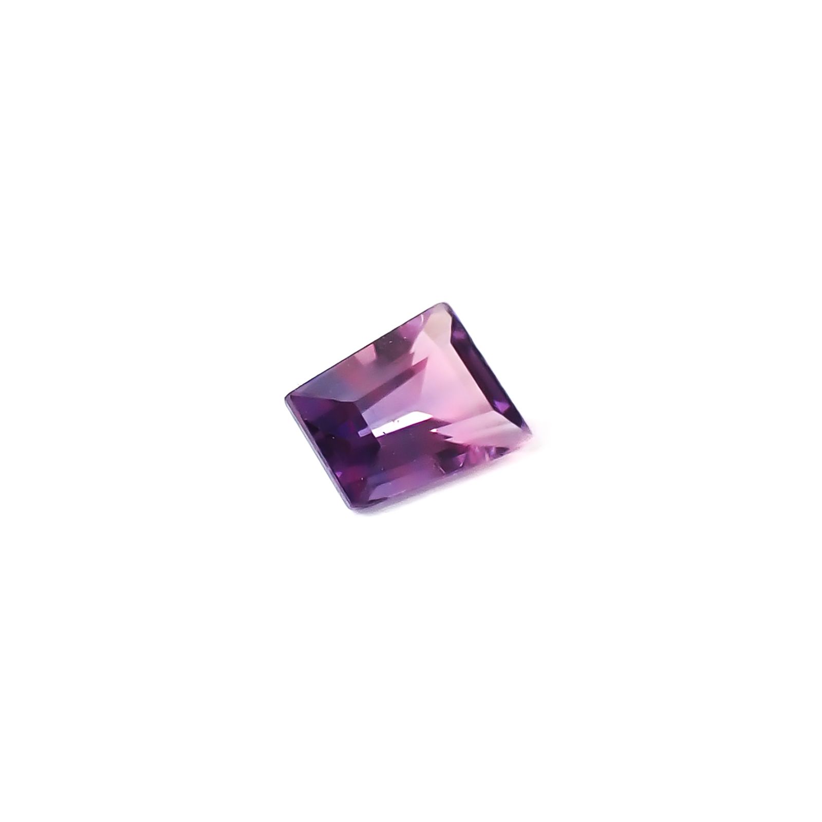 ウィンザーサファイア タンザニア・ウィンザー産 0.18ct / 3.8x2.8mm前後 [260532132]